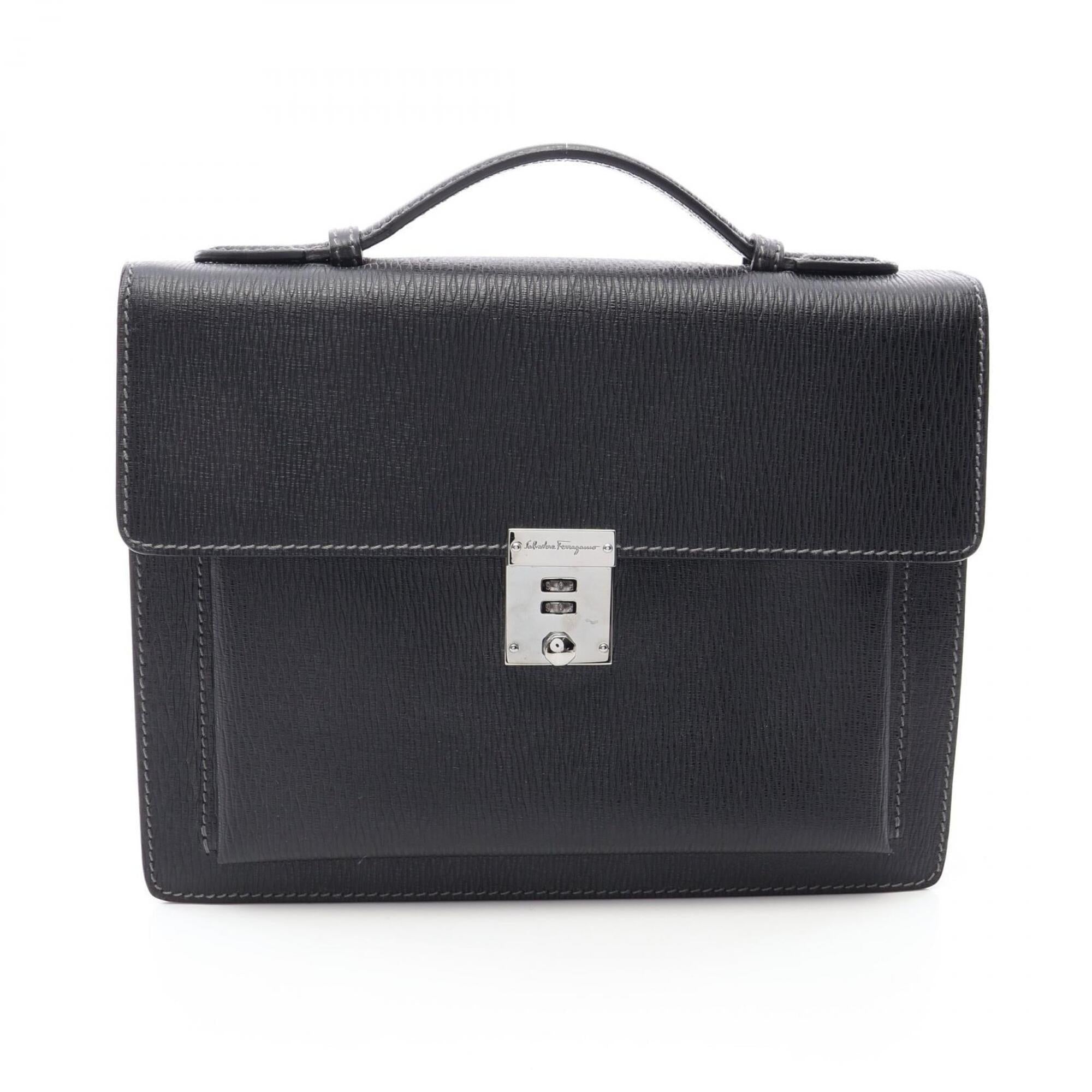 Salvatore Ferragamo Black Leather Handbag (Pre-Owned)
