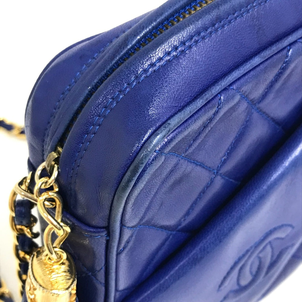 Chanel Blue Leather Shoulder Bag (Pre-Owned)
