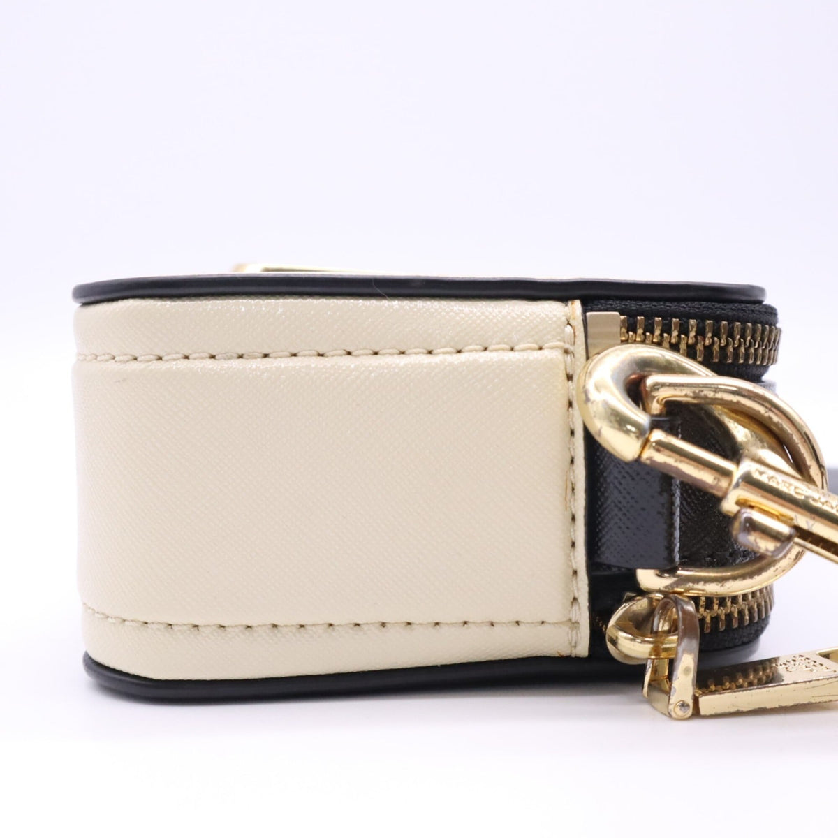 Marc Jacobs Black Cream Shoulder Bag (Pre-Owned)