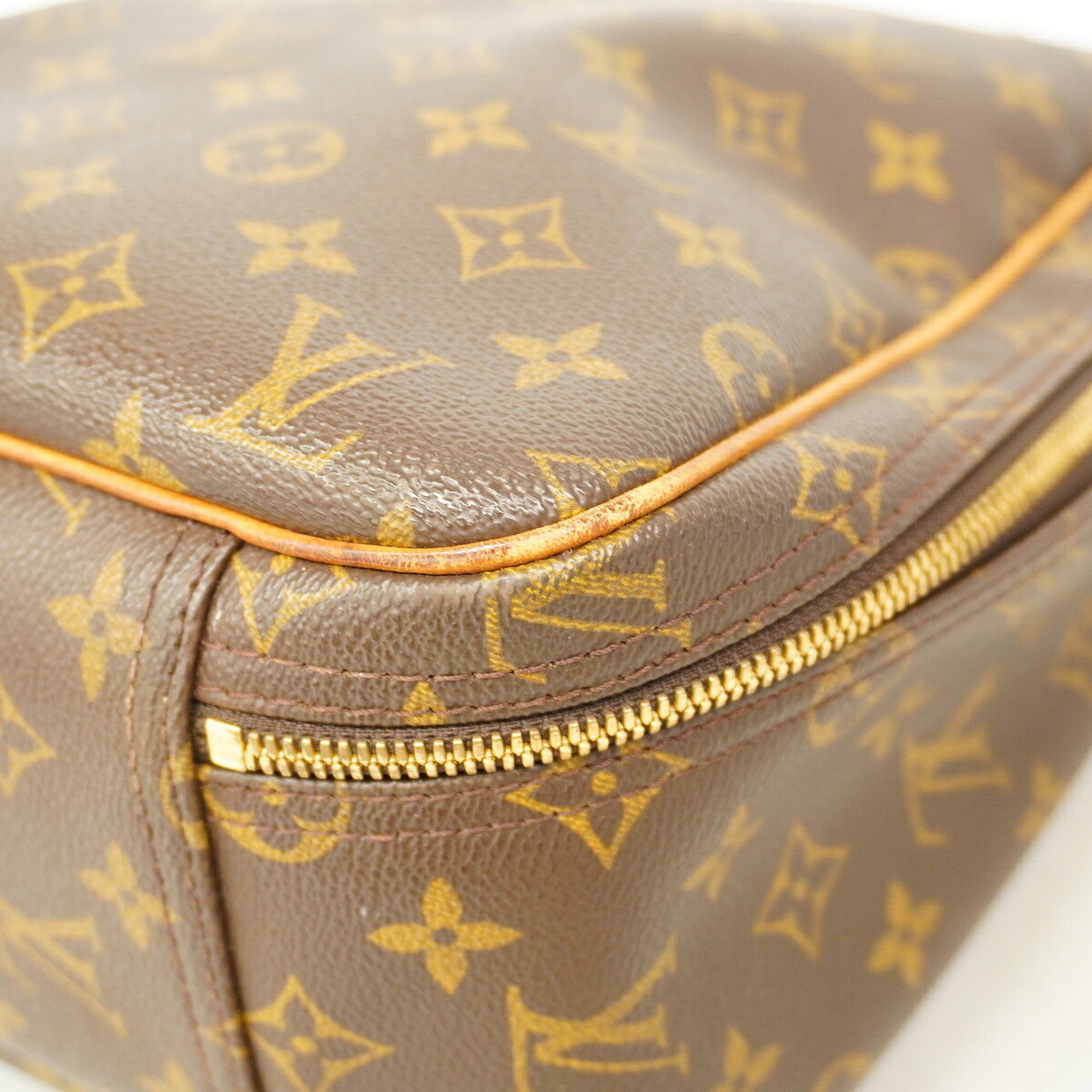 Louis Vuitton Brown Handbag (Pre-Owned)