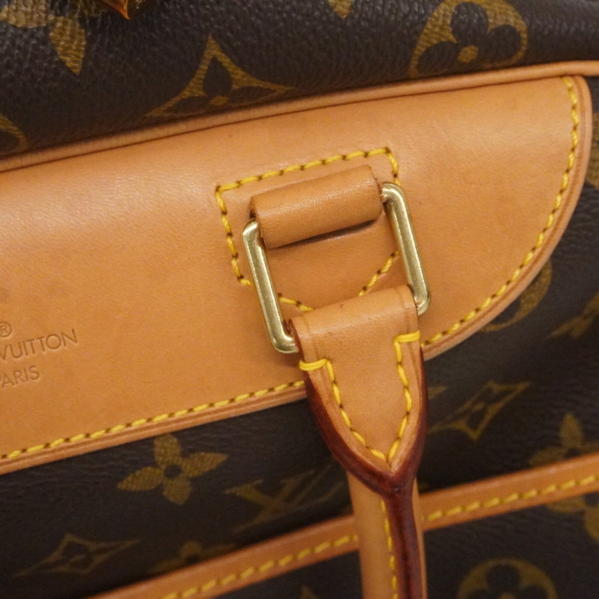 Louis Vuitton Brown Handbag (Pre-Owned)