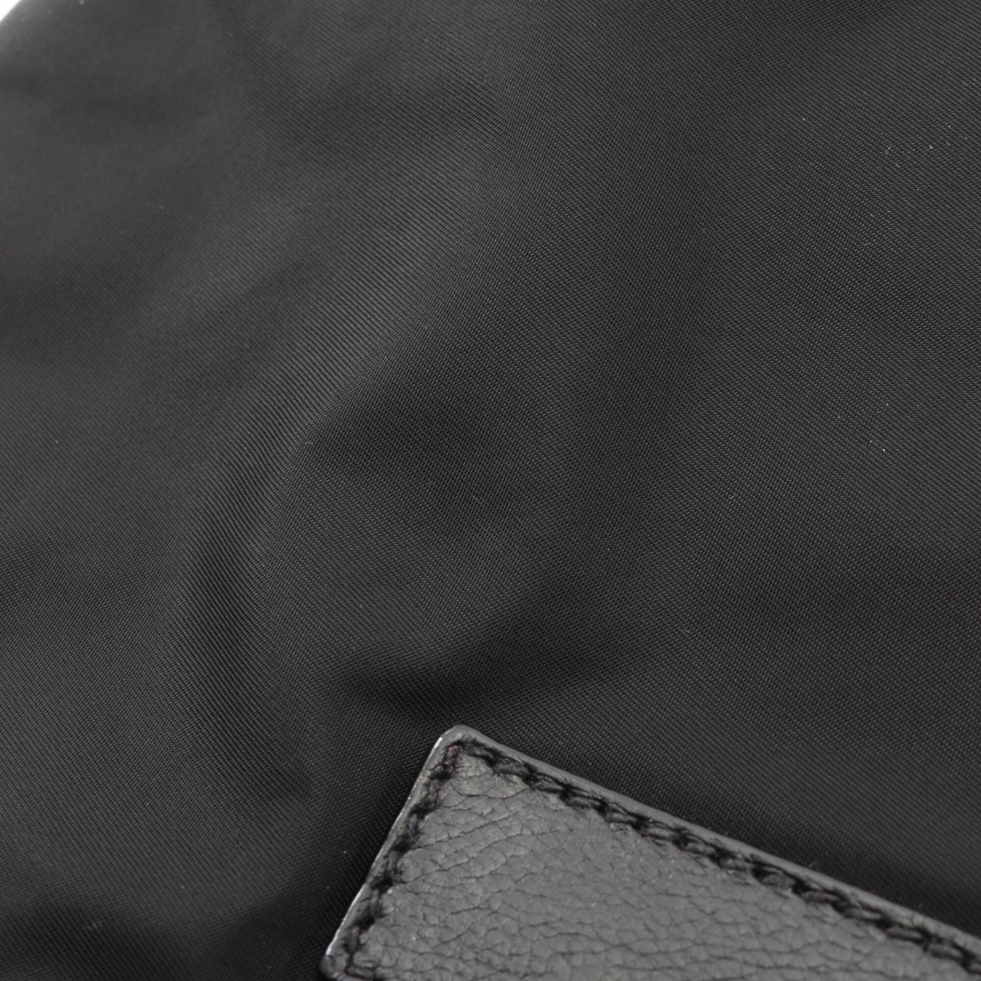 Prada Black Nylon Leather Handbag Shoulder Bag (Pre-Owned)
