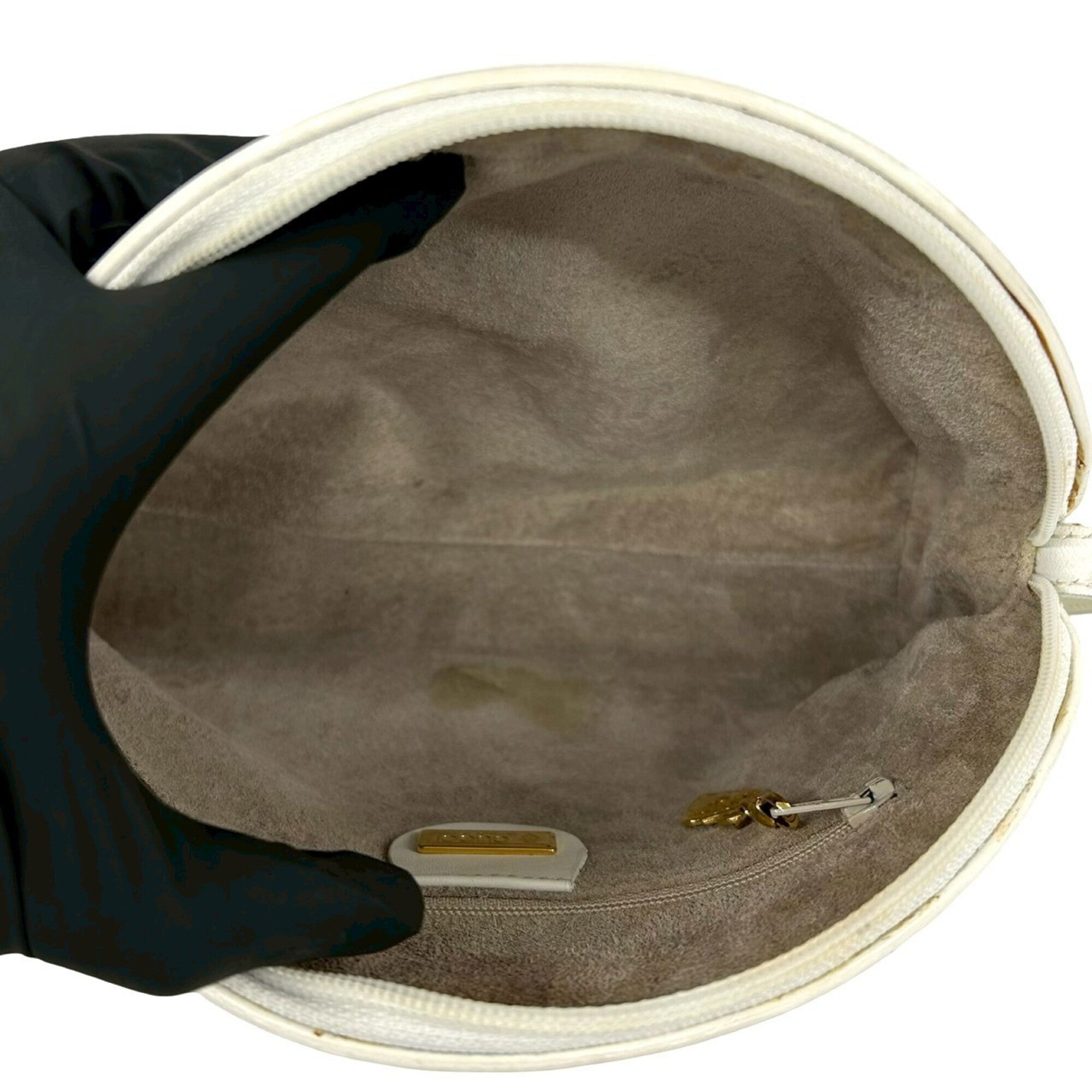 Gucci White Leather Pochette Shoulder Bag (Pre-Owned)