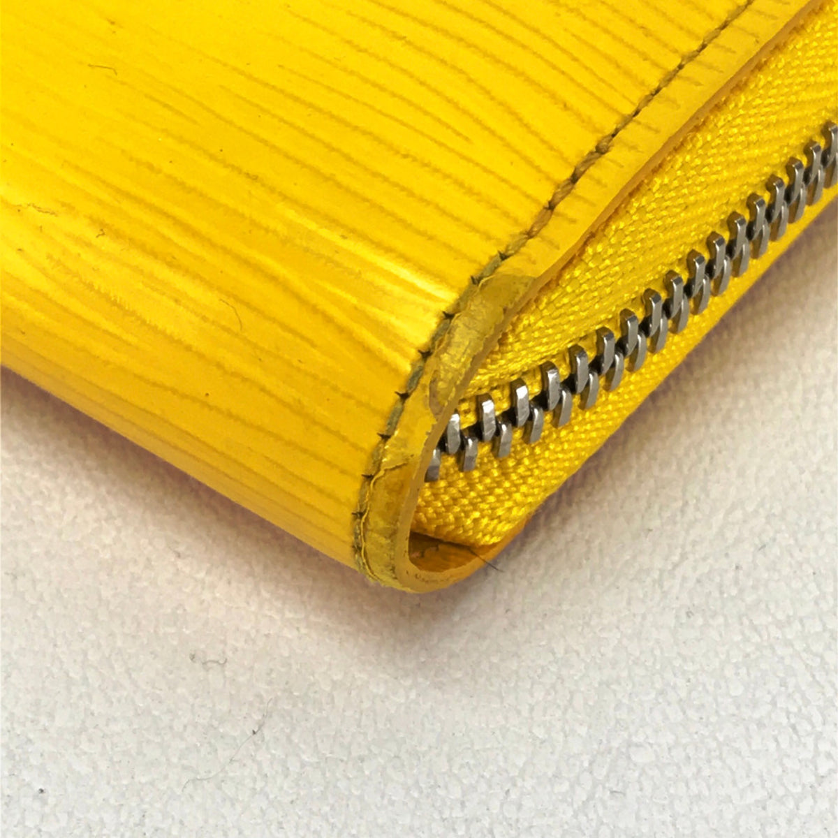 Louis Vuitton Yellow Leather Long Wallet (Bi-Fold) (Pre-Owned)