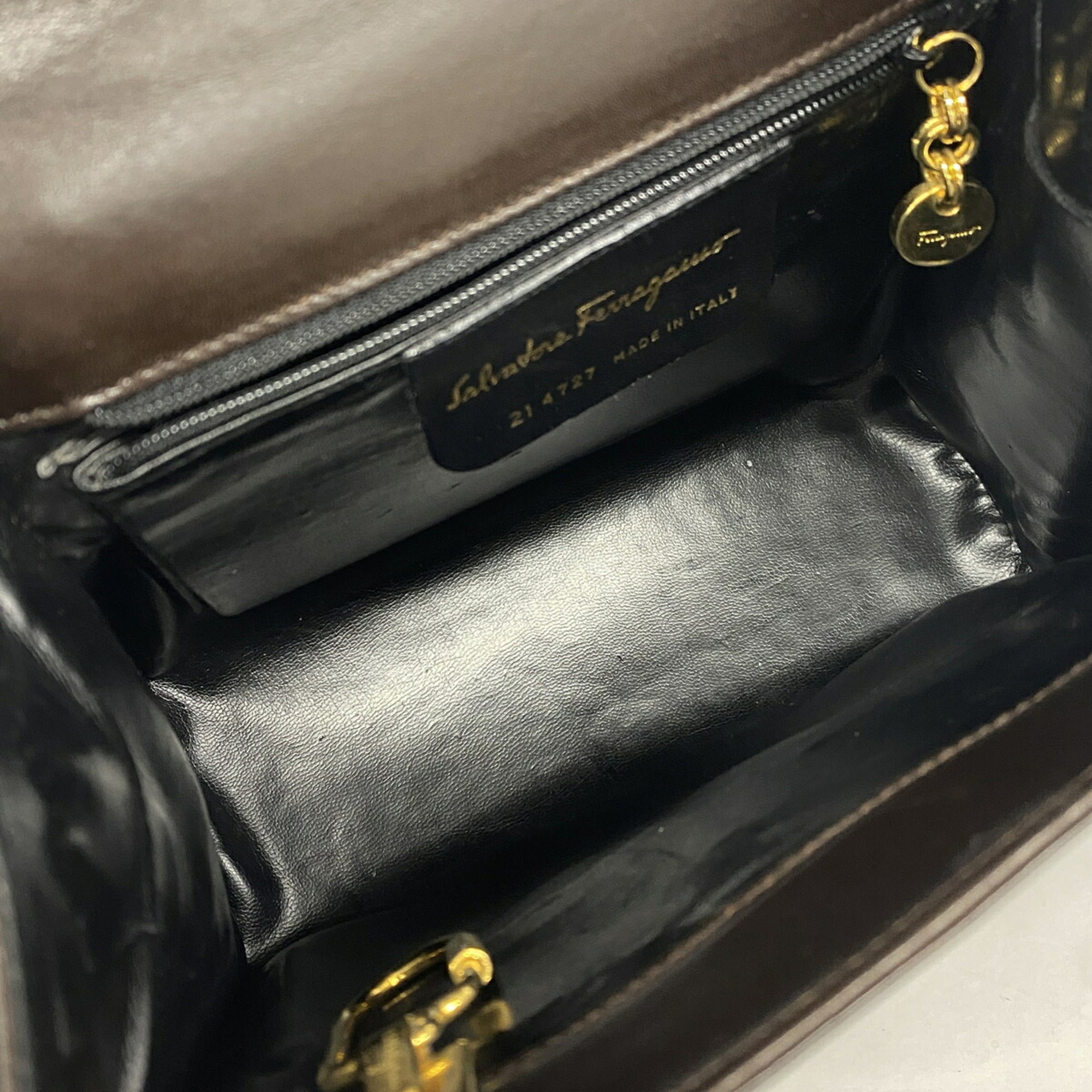 Salvatore Ferragamo Brown Leather Shoulder Bag (Pre-Owned)