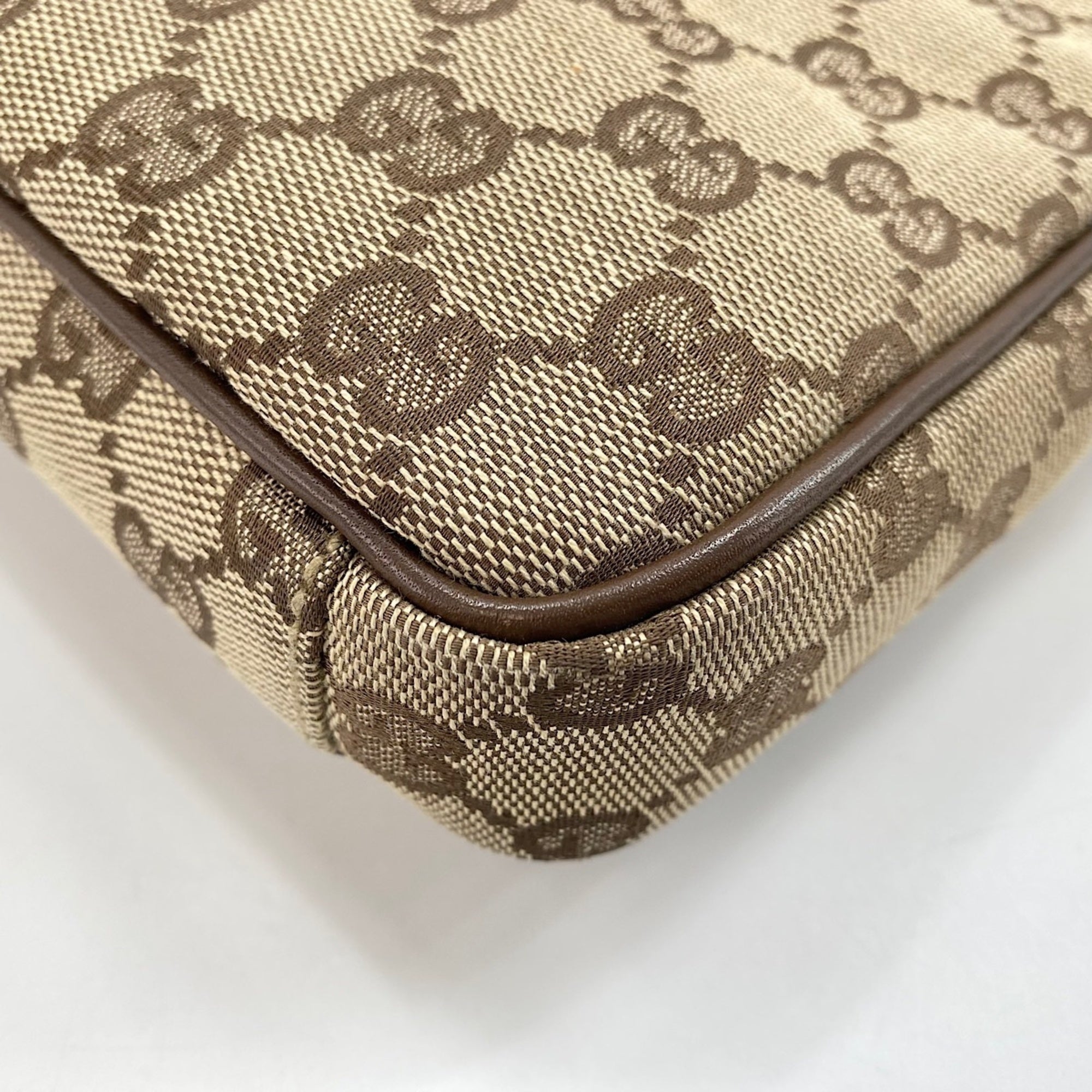Gucci Brown Shoulder Bag (Pre-Owned)
