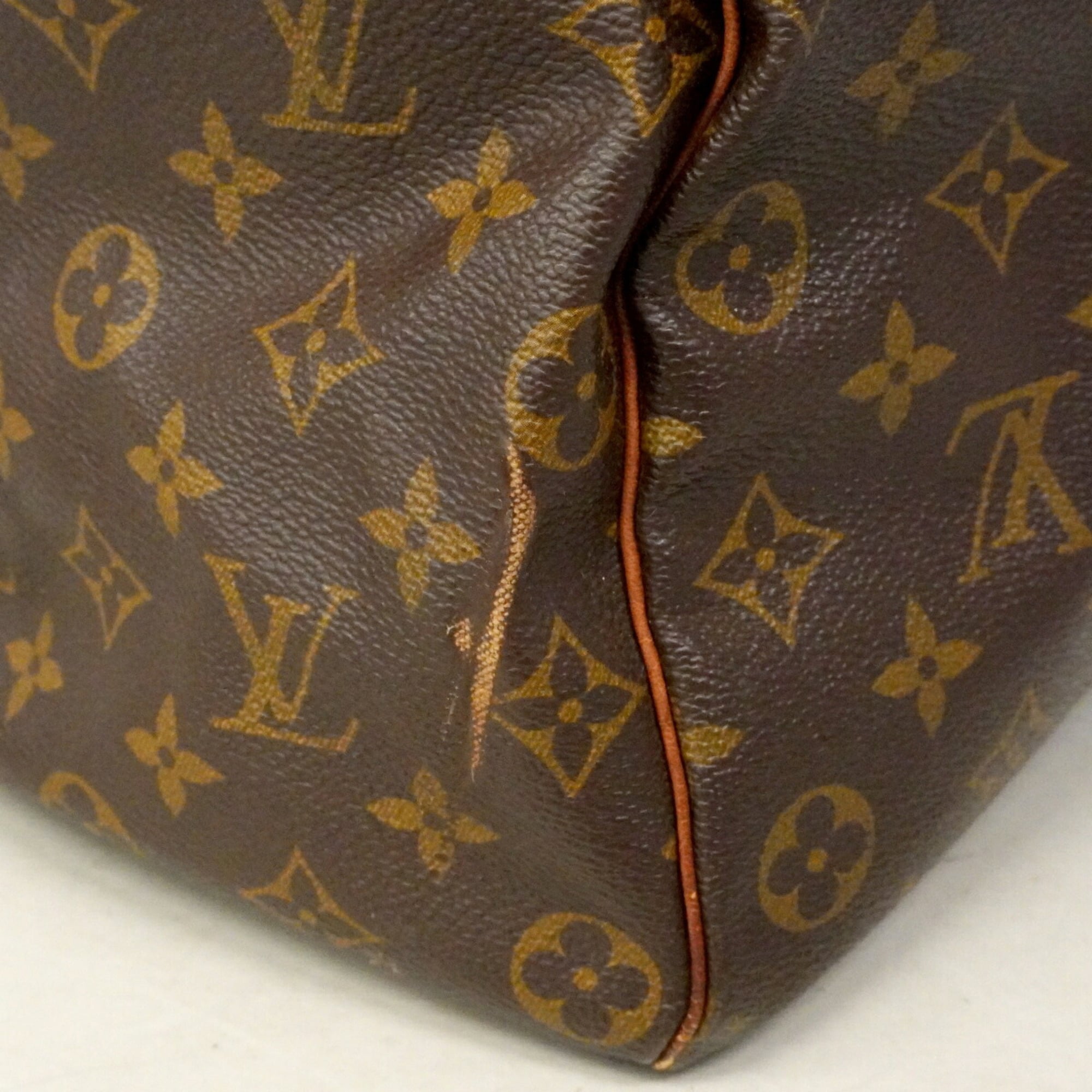 Louis Vuitton Brown Handbag (Pre-Owned)