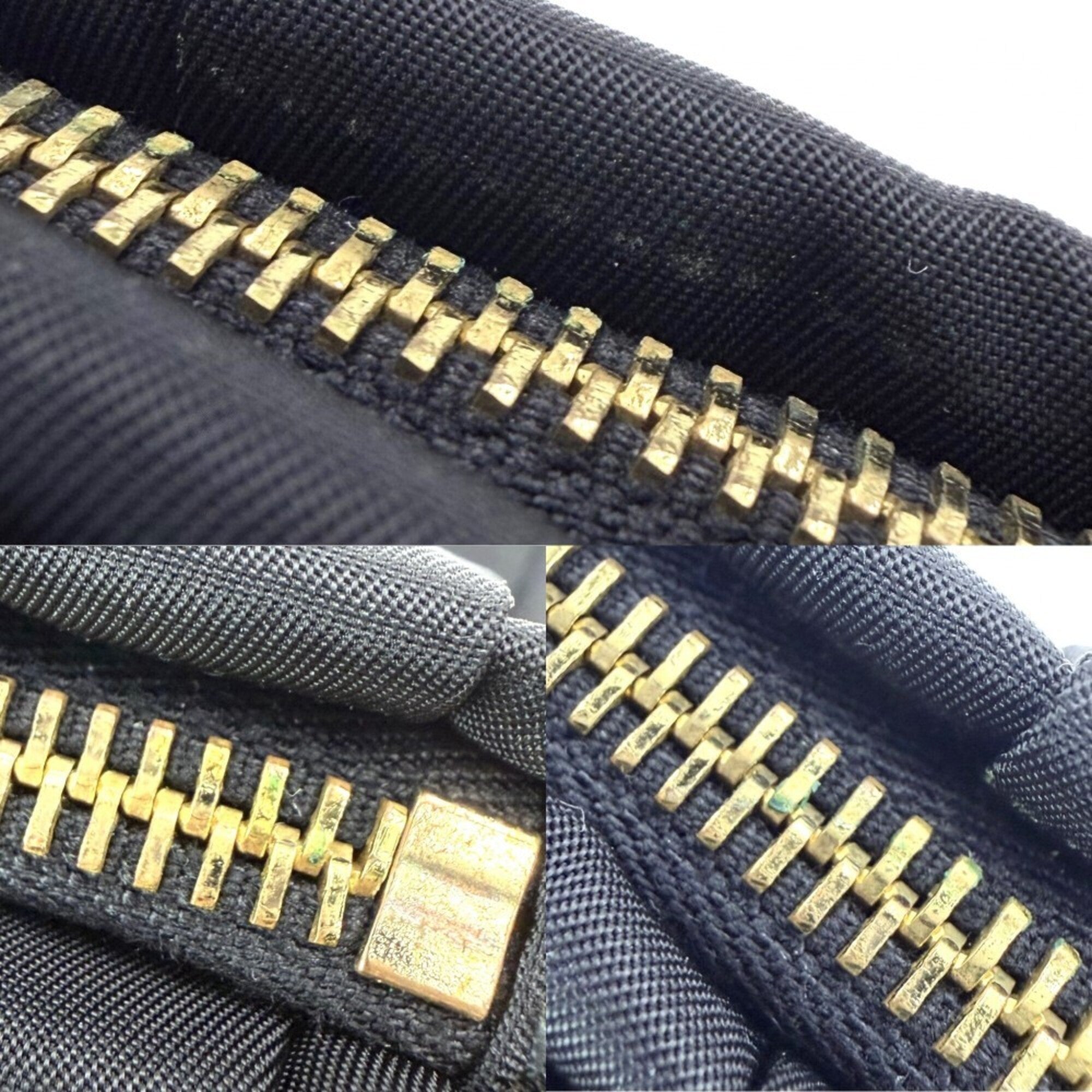 Prada Black Nylon Pouch (Pre-Owned)