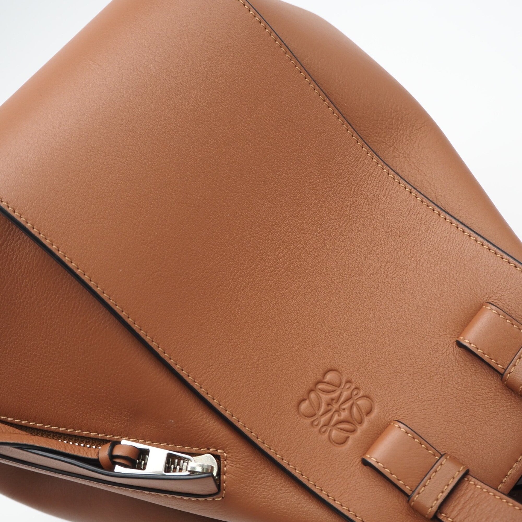 Loewe Hammock Brown Leather Handbag (Pre-Owned)