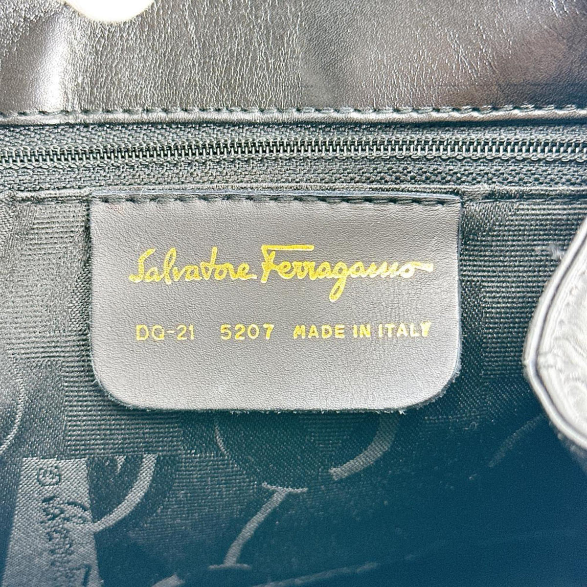 Salvatore Ferragamo Black Leather Backpack (Pre-Owned)