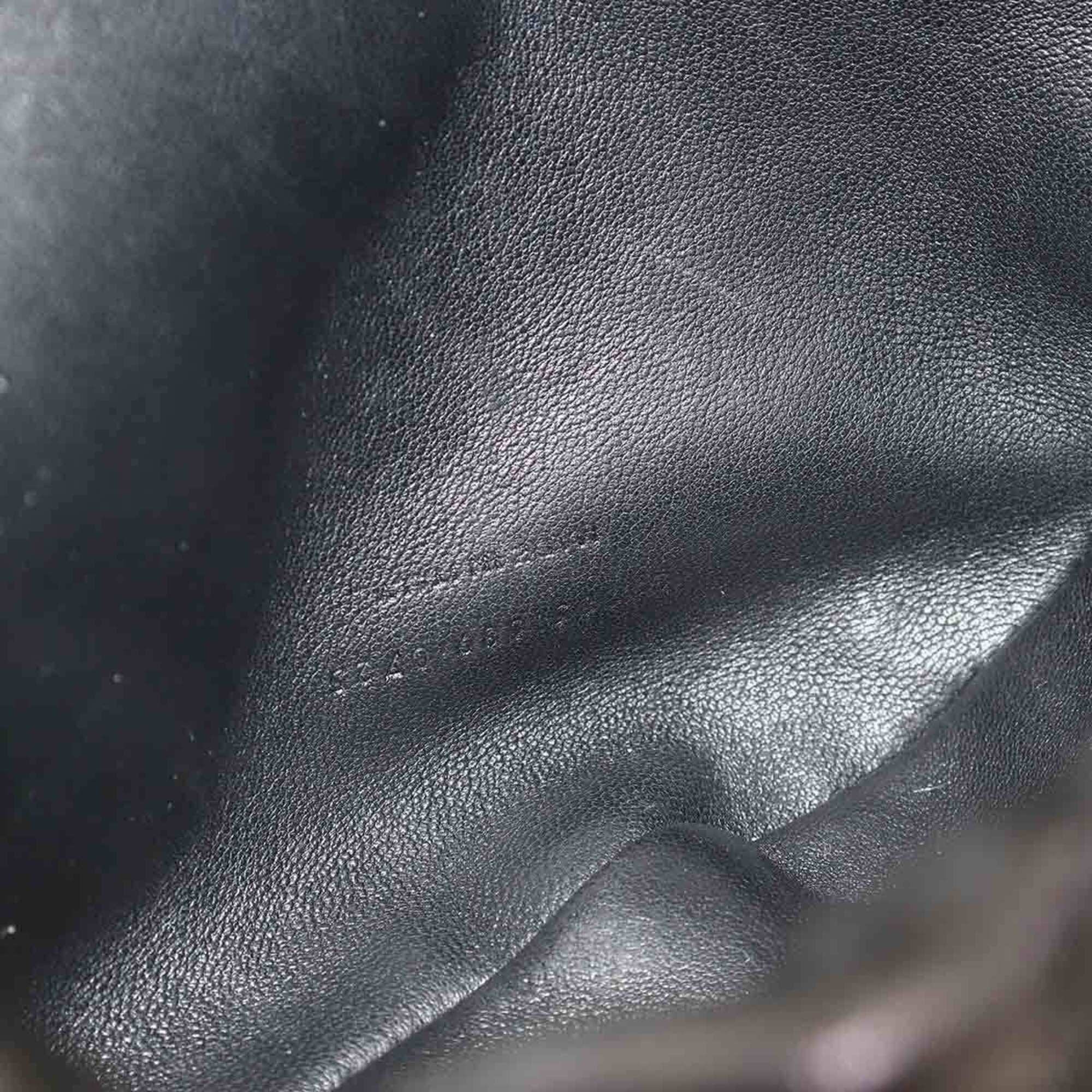 Saint Laurent Black Leather Handbag (Pre-Owned)