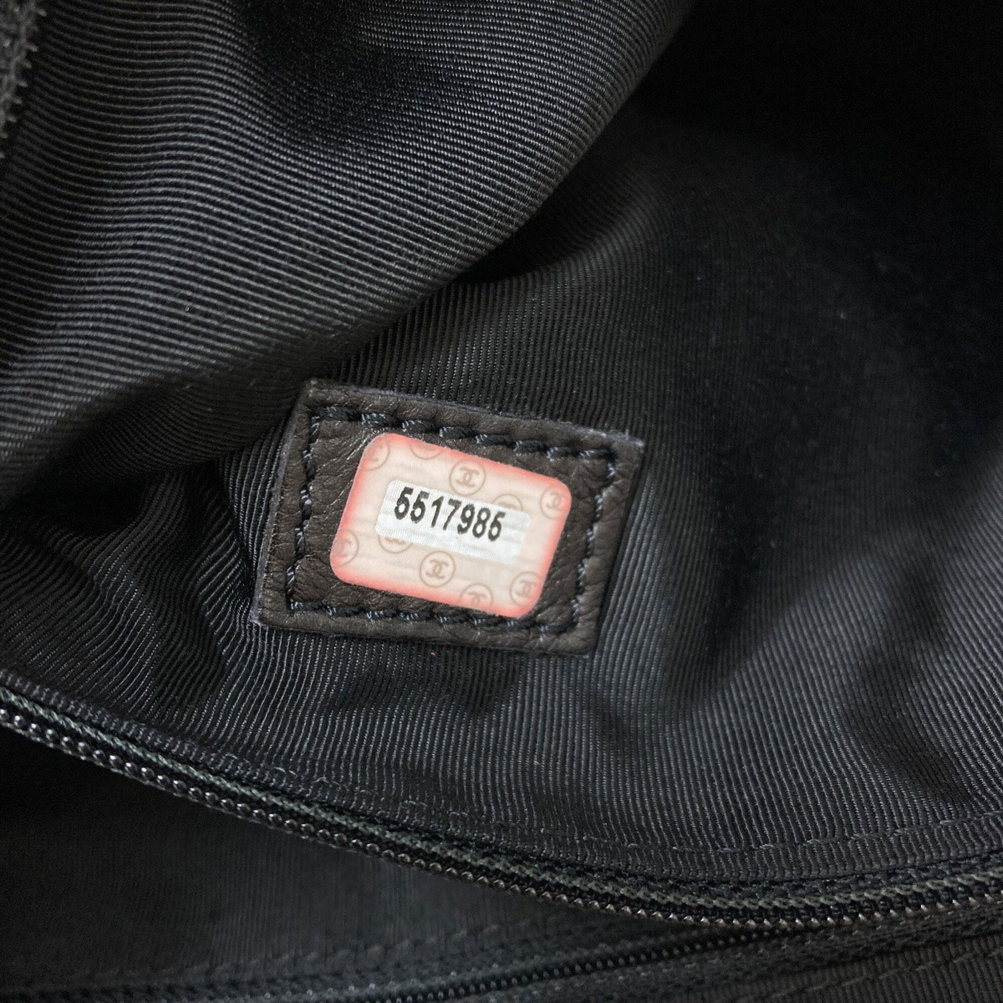 Chanel Black Leather Tote Bag (Pre-Owned)
