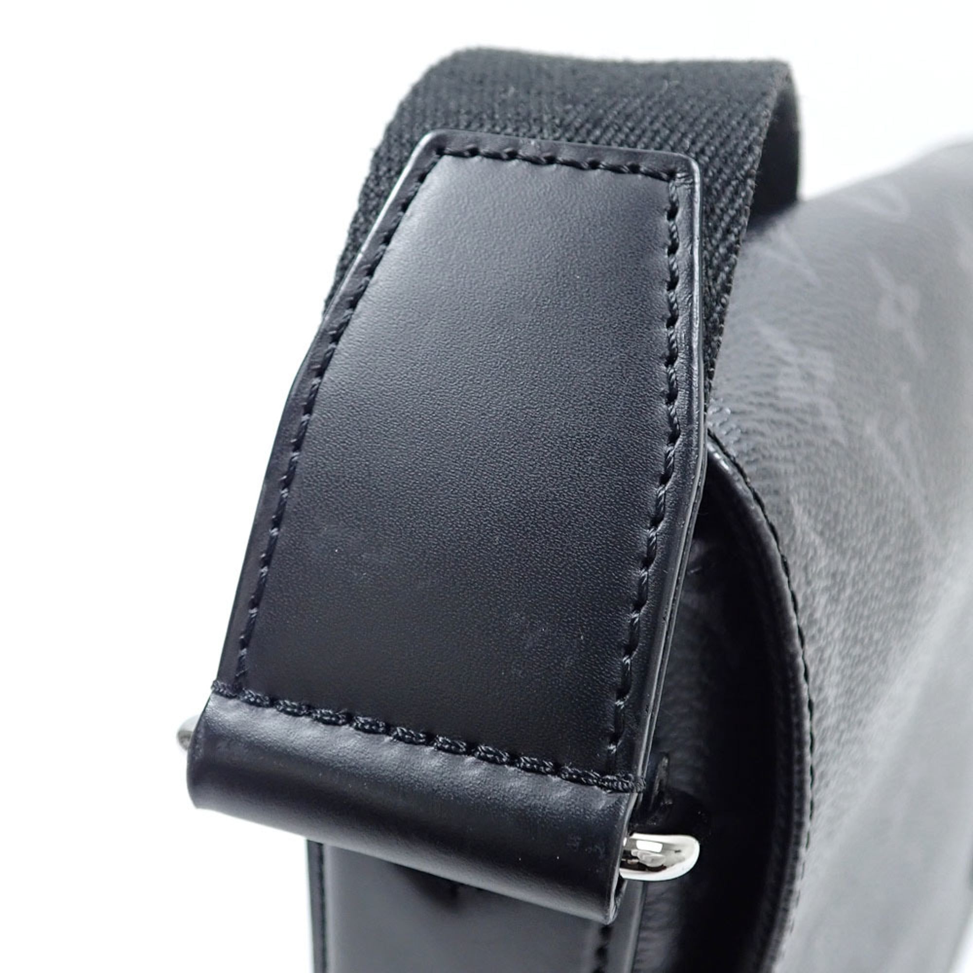 Louis Vuitton Monogram Eclipse Monogram Eclipse Shoulder Bag (Pre-Owned)