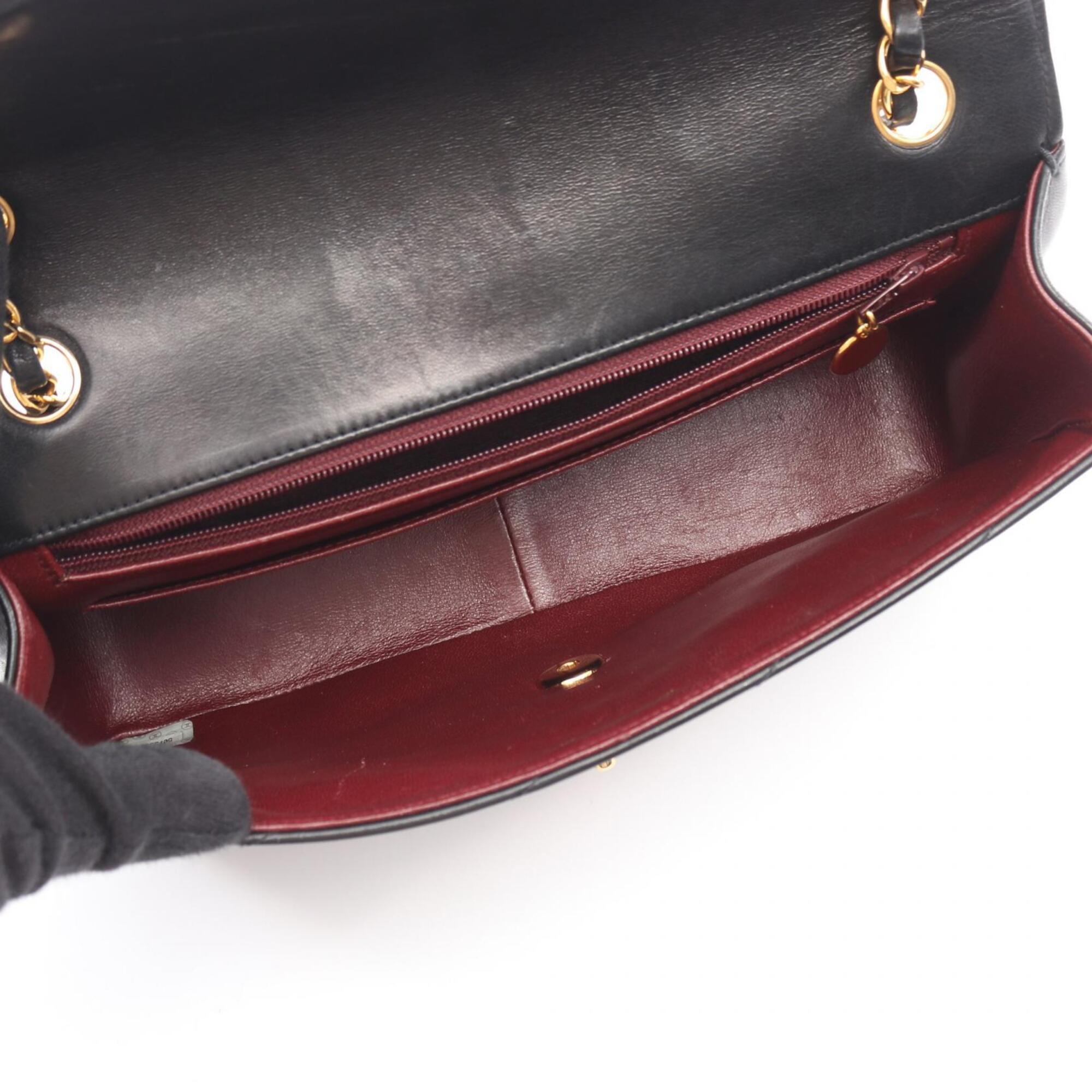 Chanel Black Leather Handbag Shoulder Bag (Pre-Owned)