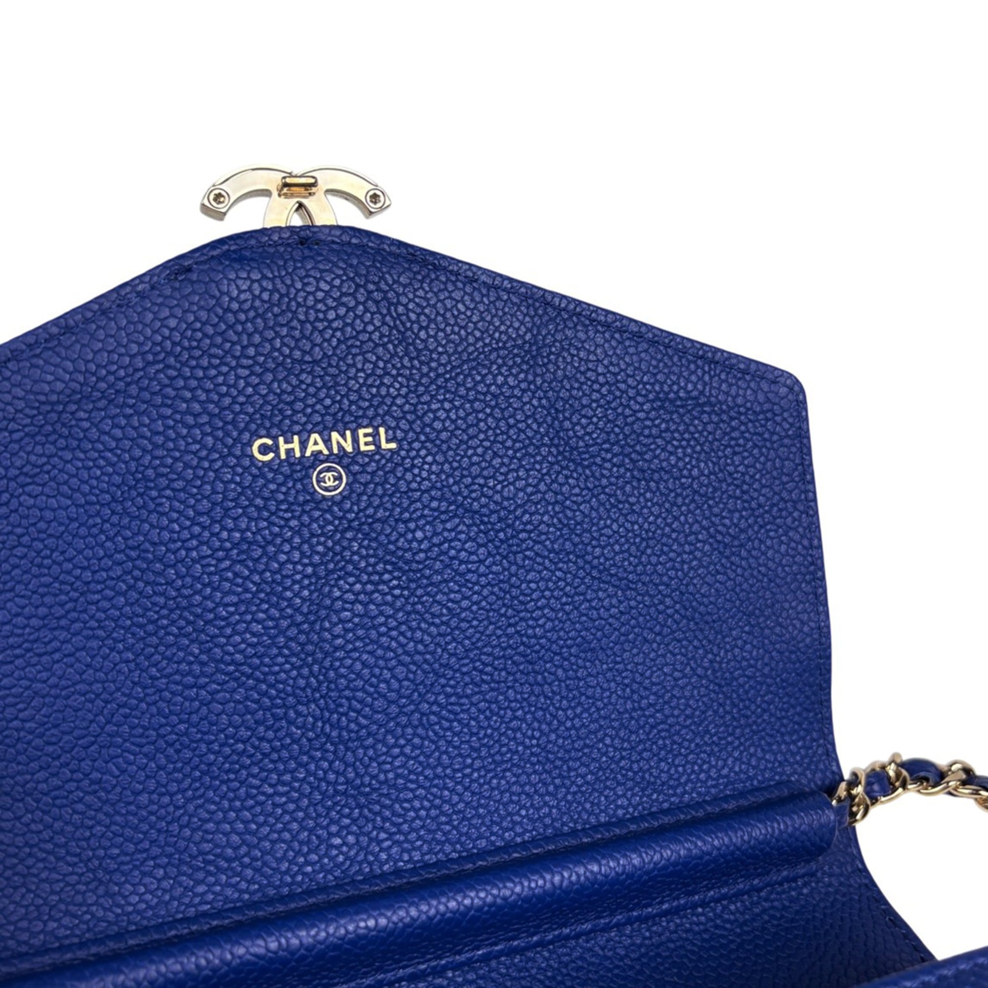 Chanel Blue Grained Calfskin Shoulder Bag (Pre-Owned)
