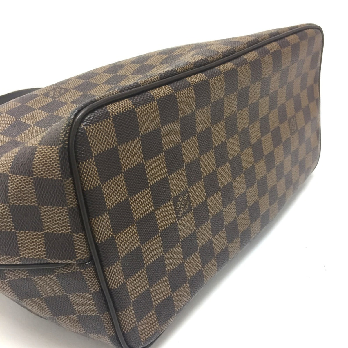 Louis Vuitton Brown Other Shoulder Bag (Pre-Owned)