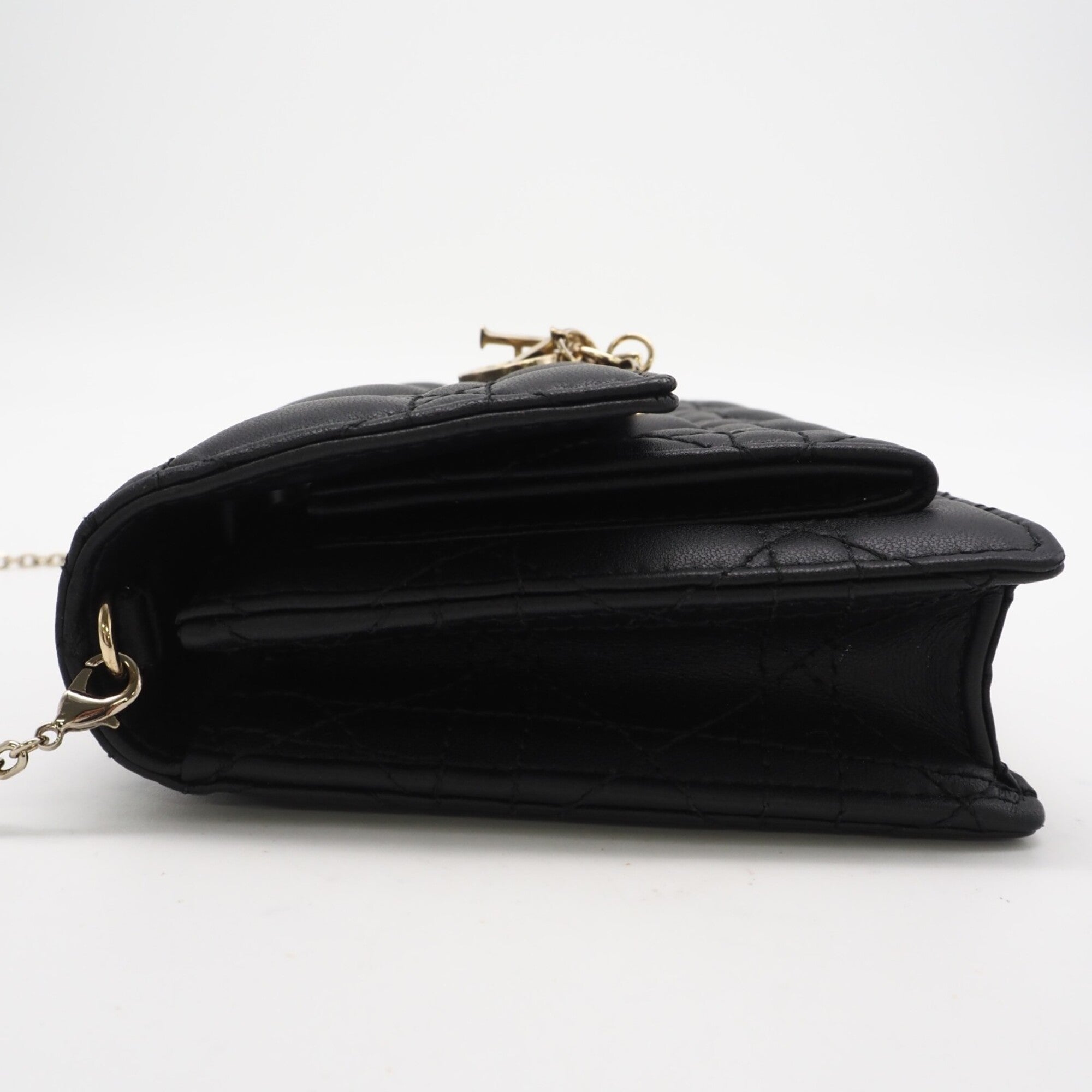 Christian Dior Black Leather Shoulder Bag (Pre-Owned)