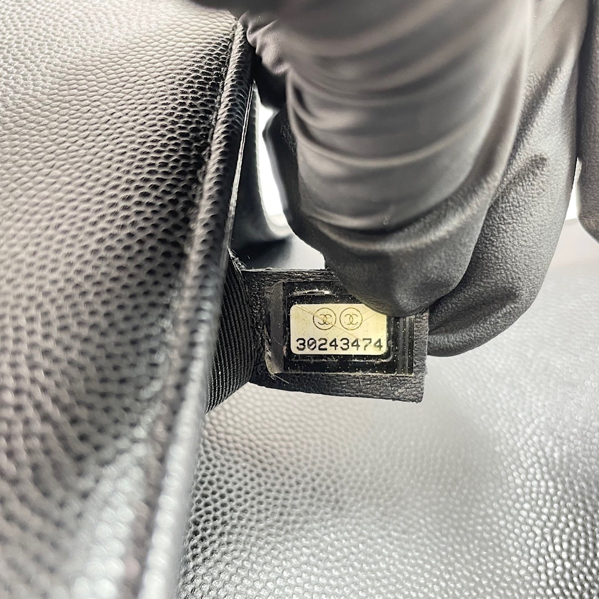 Chanel Black Shoulder Bag (Pre-Owned)
