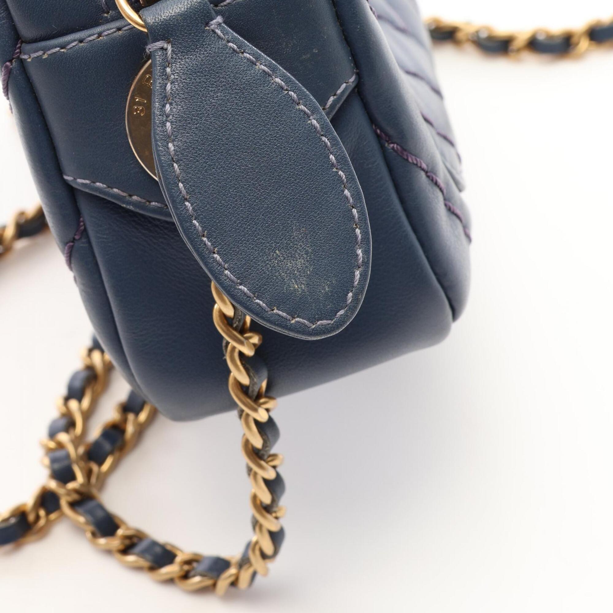 Chanel Blue Leather Handbag Shoulder Bag (Pre-Owned)