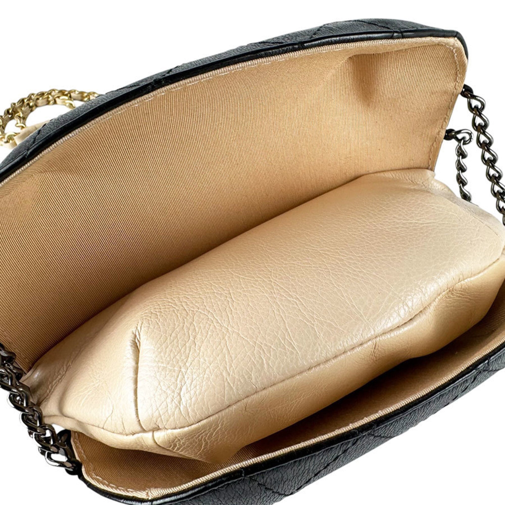 Chanel Beige Black Leather Shoulder Bag (Pre-Owned)