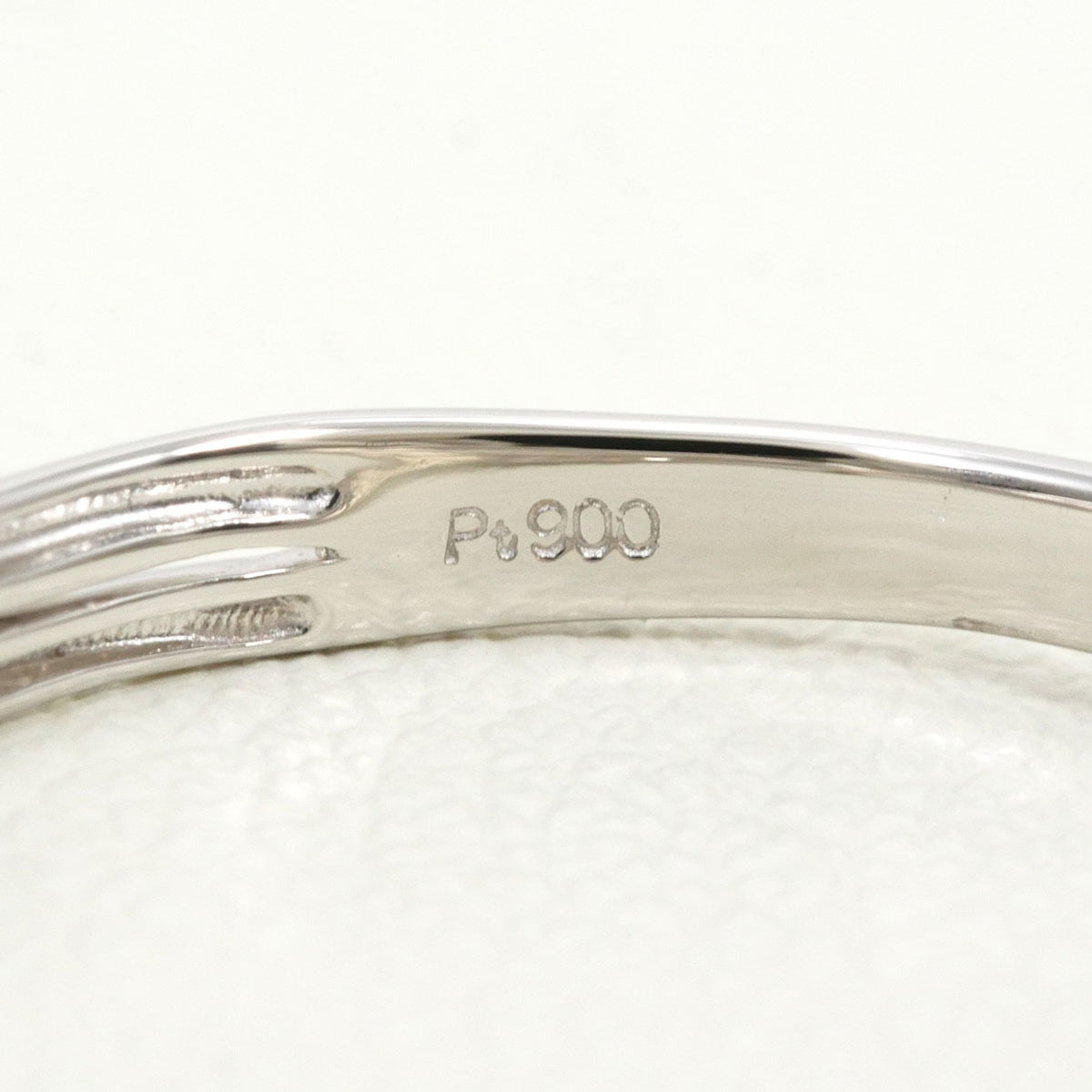 Unbranded Platinum Platinum 900 Band Ring (Pre-Owned)