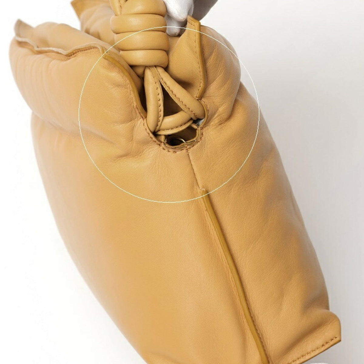 Loewe Camel Leather Shoulder Bag (Pre-Owned)