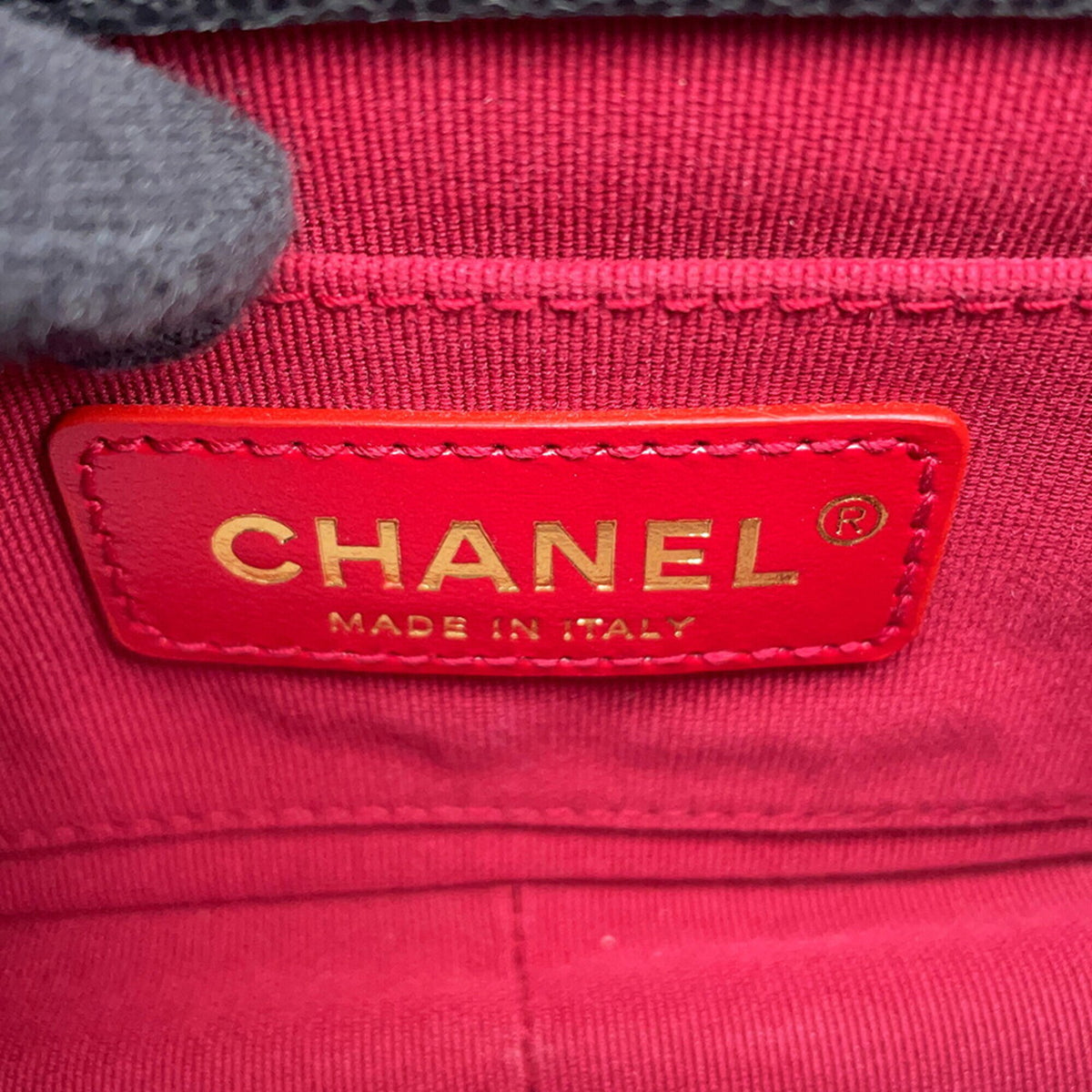 Chanel Matelasse Black Grained Calfskin Shoulder Bag (Pre-Owned)