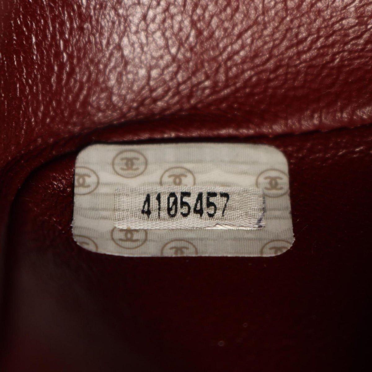 Chanel Black Leather Shoulder Bag (Pre-Owned)