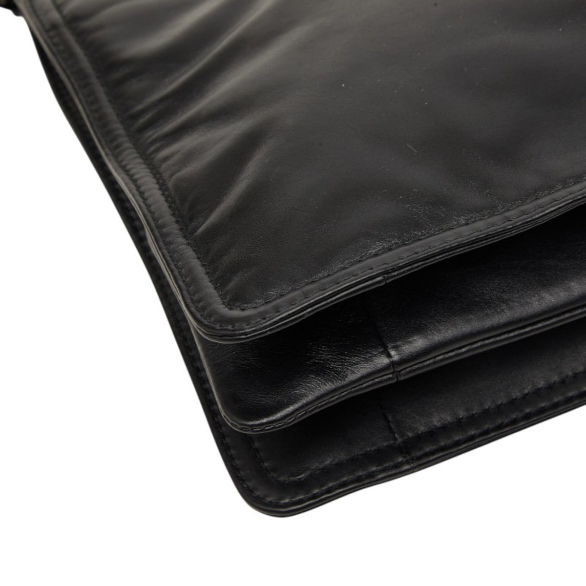 Bottega Veneta Black Leather Clutch Bag (Pre-Owned)