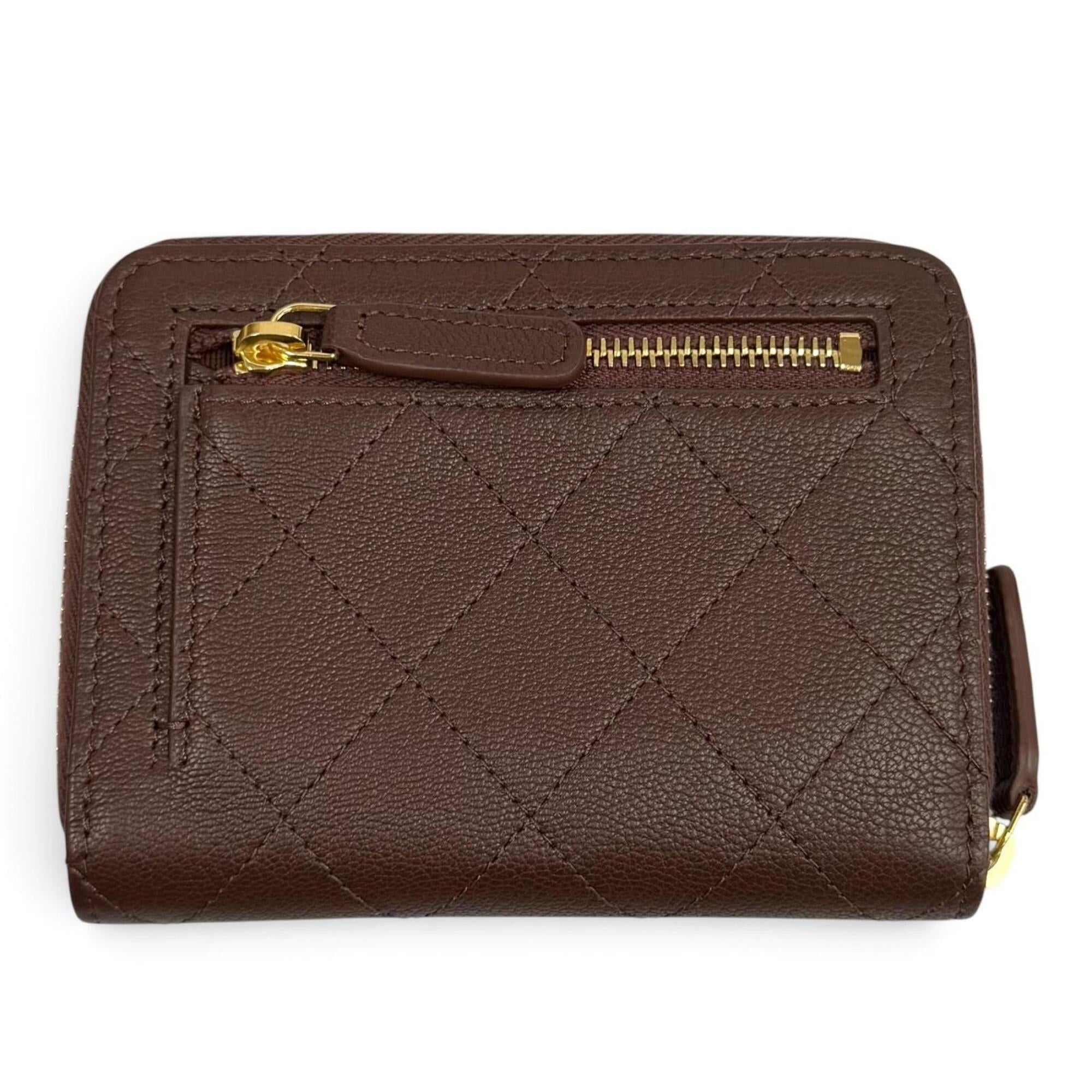 Chanel Brown Leather Wallet (Bi-Fold) (Pre-Owned)