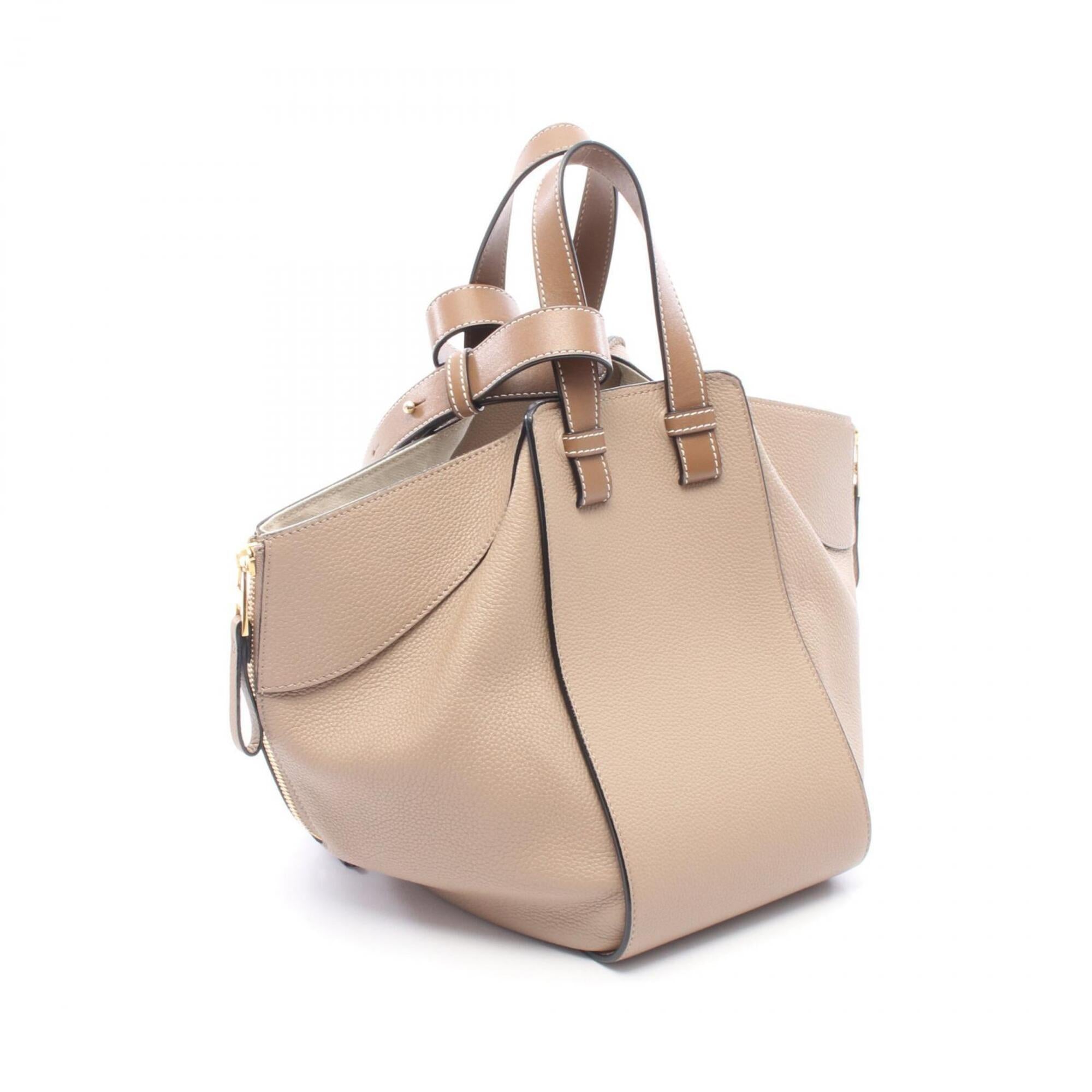 Loewe Beige Leather Handbag (Pre-Owned)