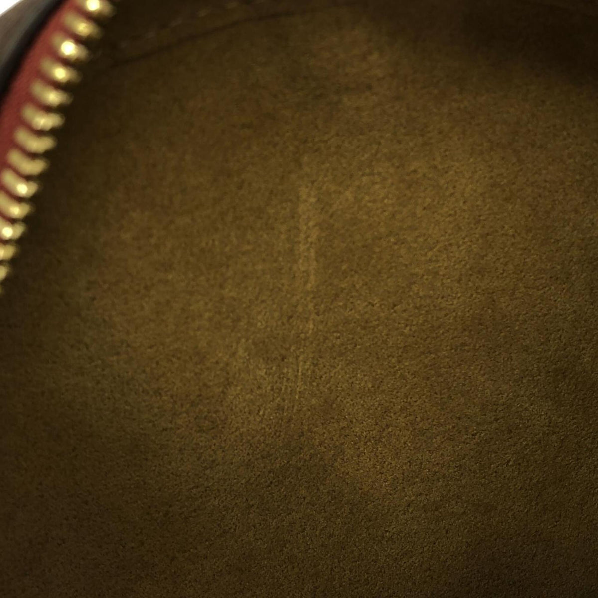 Louis Vuitton Marron Coated Canvas Shoulder Bag (Pre-Owned)