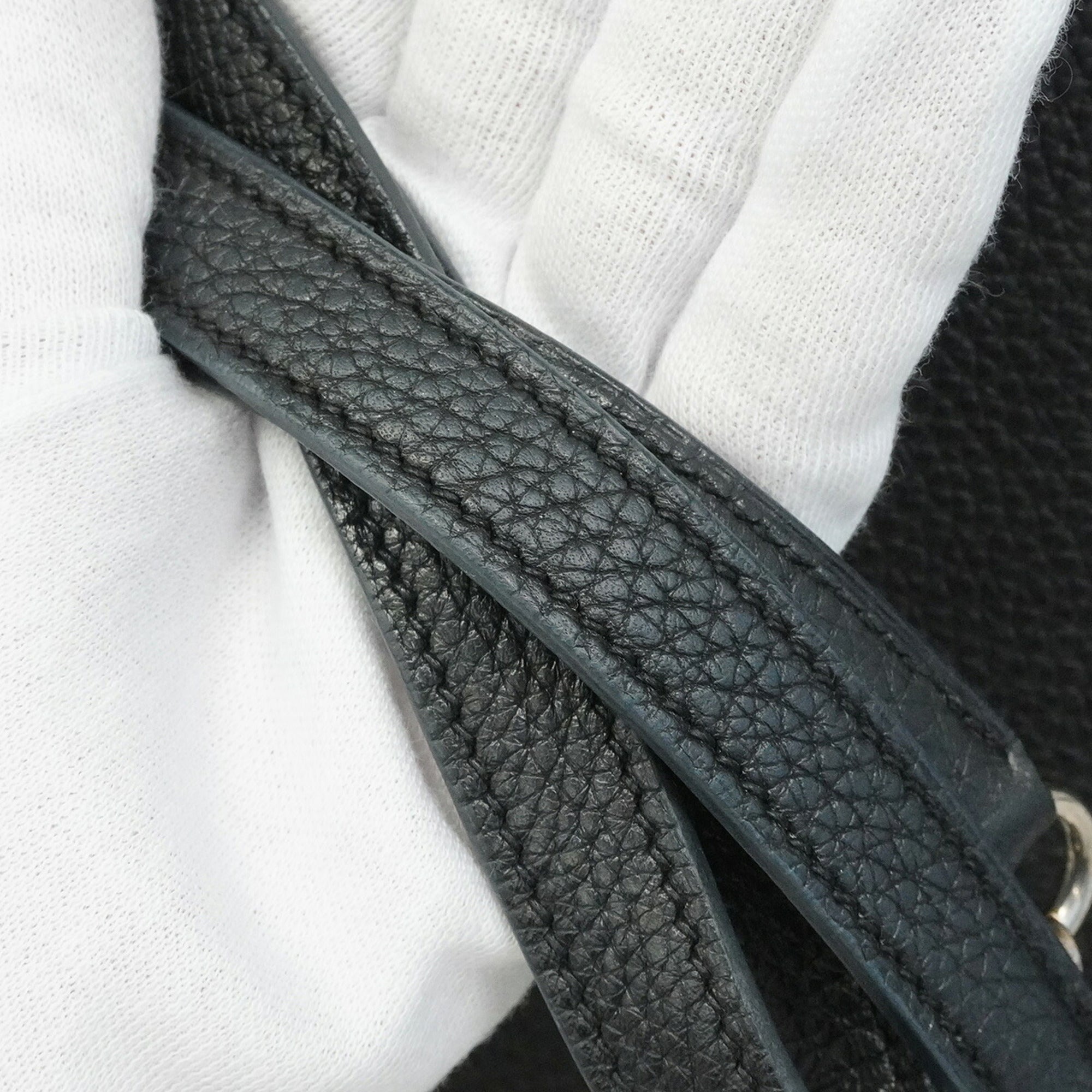 Hermes Black Togo Leather Handbag (Pre-Owned)