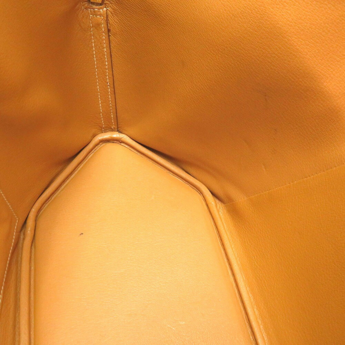 Hermes Natural Chamonix Leather Handbag (Pre-Owned)