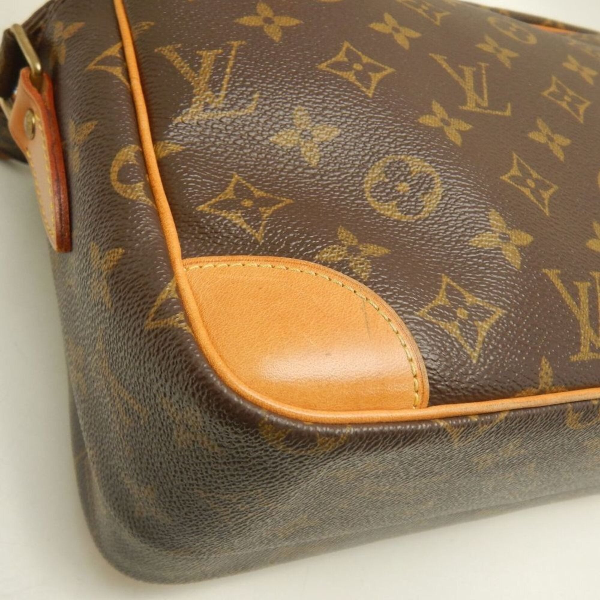 Louis Vuitton Monogram Brown Monogram Shoulder Bag (Pre-Owned)