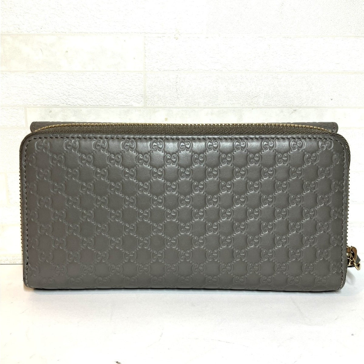 Gucci Gray Leather Long Wallet (Bi-Fold) (Pre-Owned)