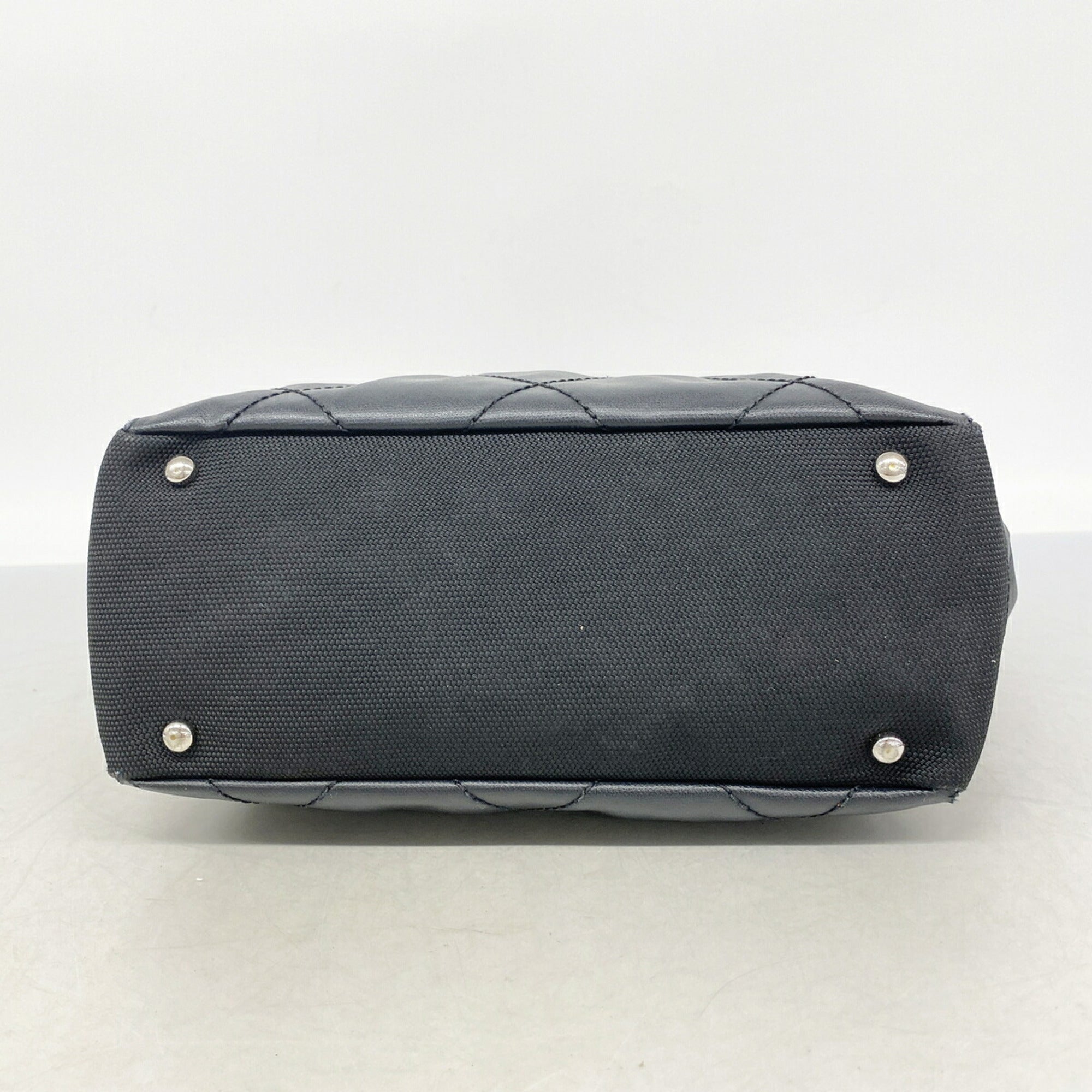 Chanel Black Canvas Tote Bag (Pre-Owned)