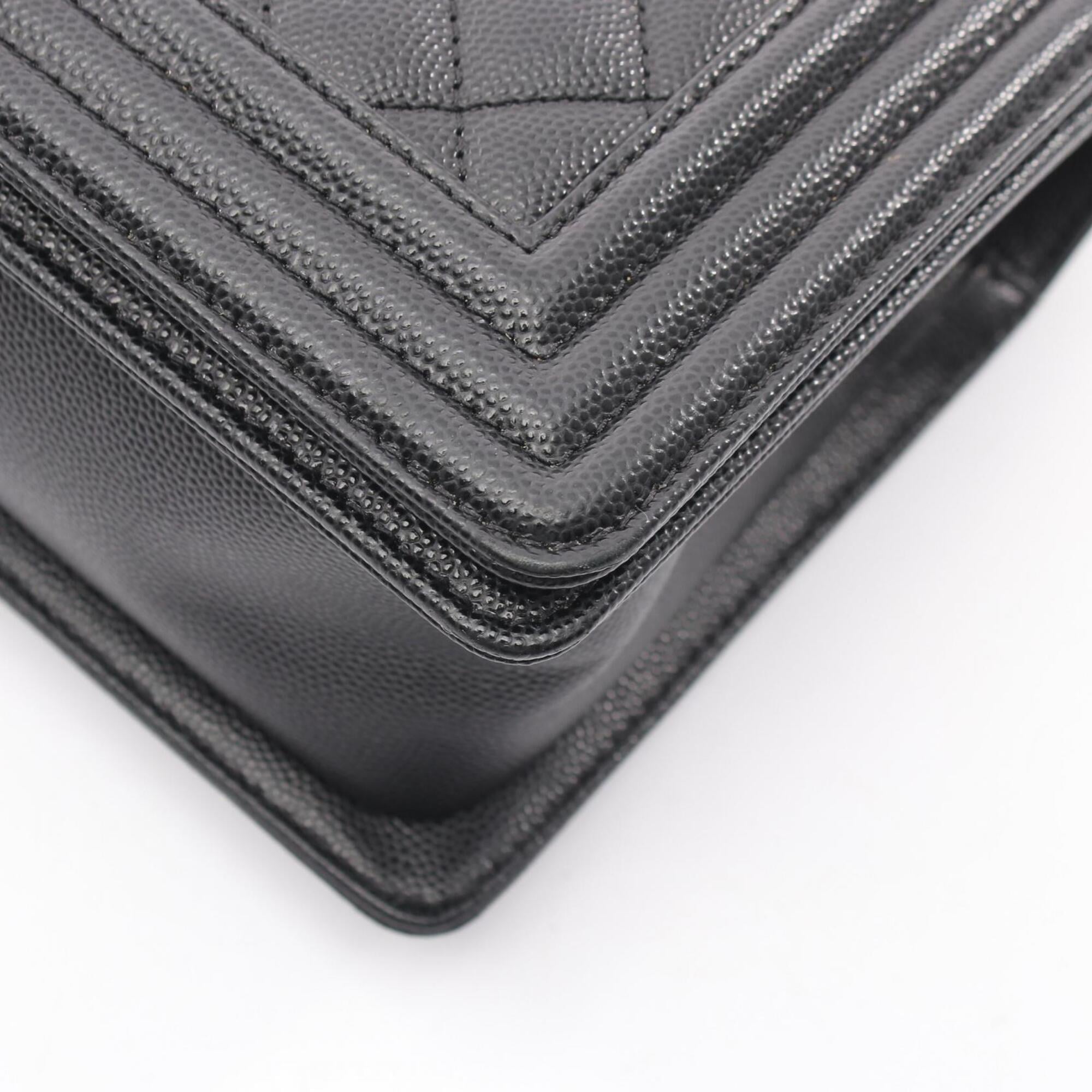 Chanel Black Grained Calfskin Handbag Shoulder Bag (Pre-Owned)