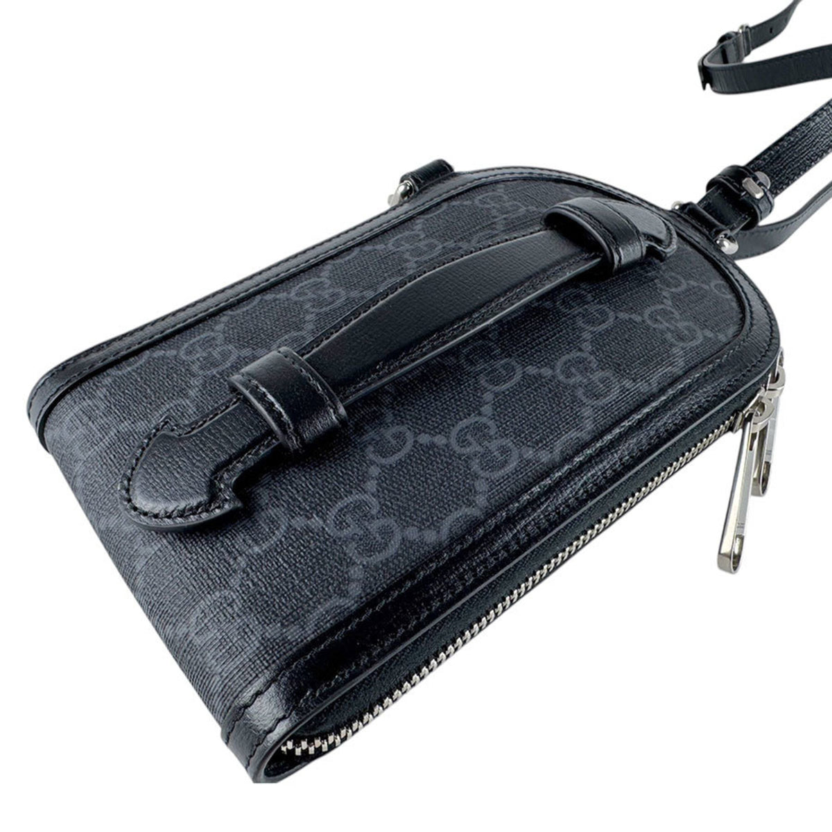 Gucci Black Gg Supreme Pouch Shoulder Bag (Pre-Owned)