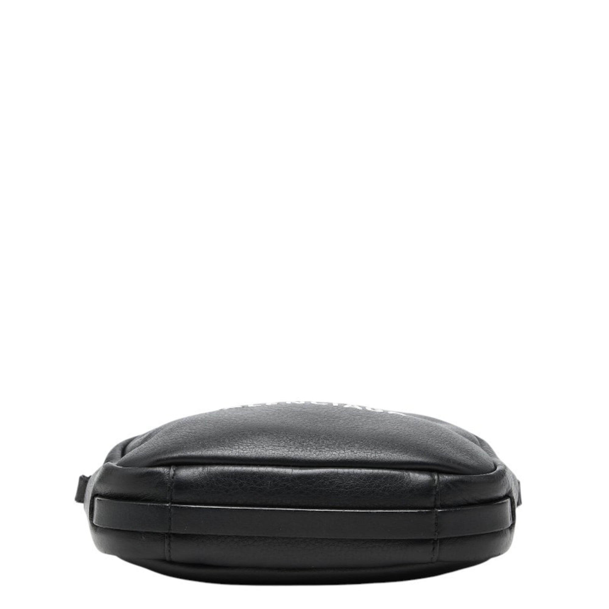 Balenciaga Black Leather Shoulder Bag (Pre-Owned)