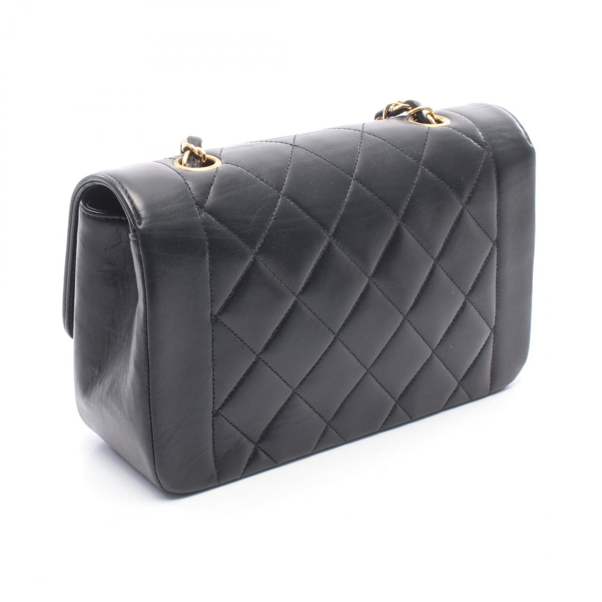 Chanel Black Leather Handbag Shoulder Bag (Pre-Owned)