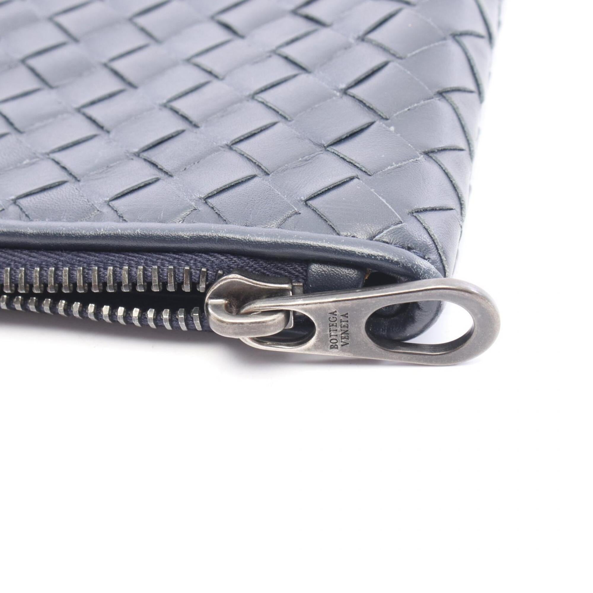 Bottega Veneta Navy Leather Clutch Bag Handbag (Pre-Owned)