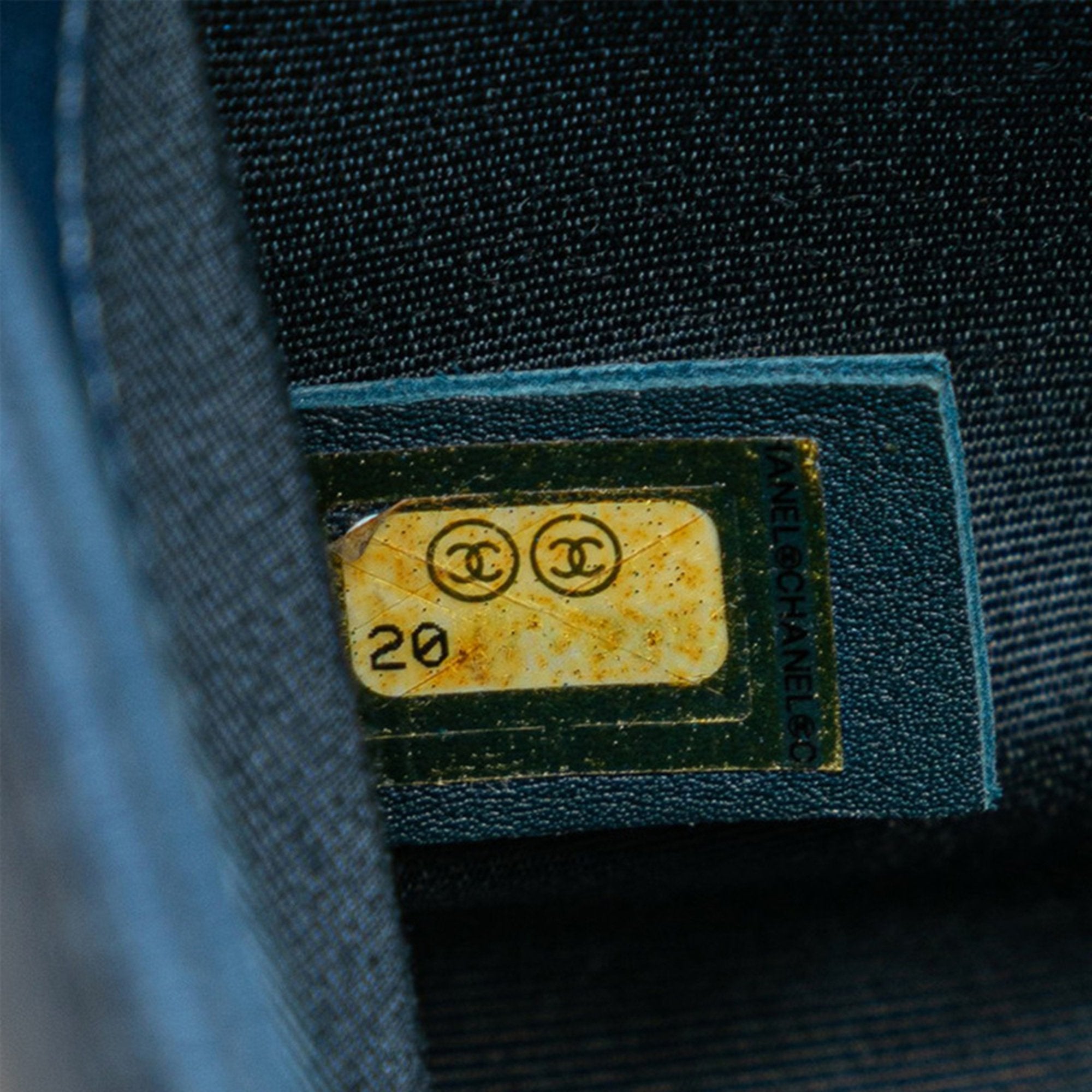 Chanel Matelasse Blue Shoulder Bag (Pre-Owned)