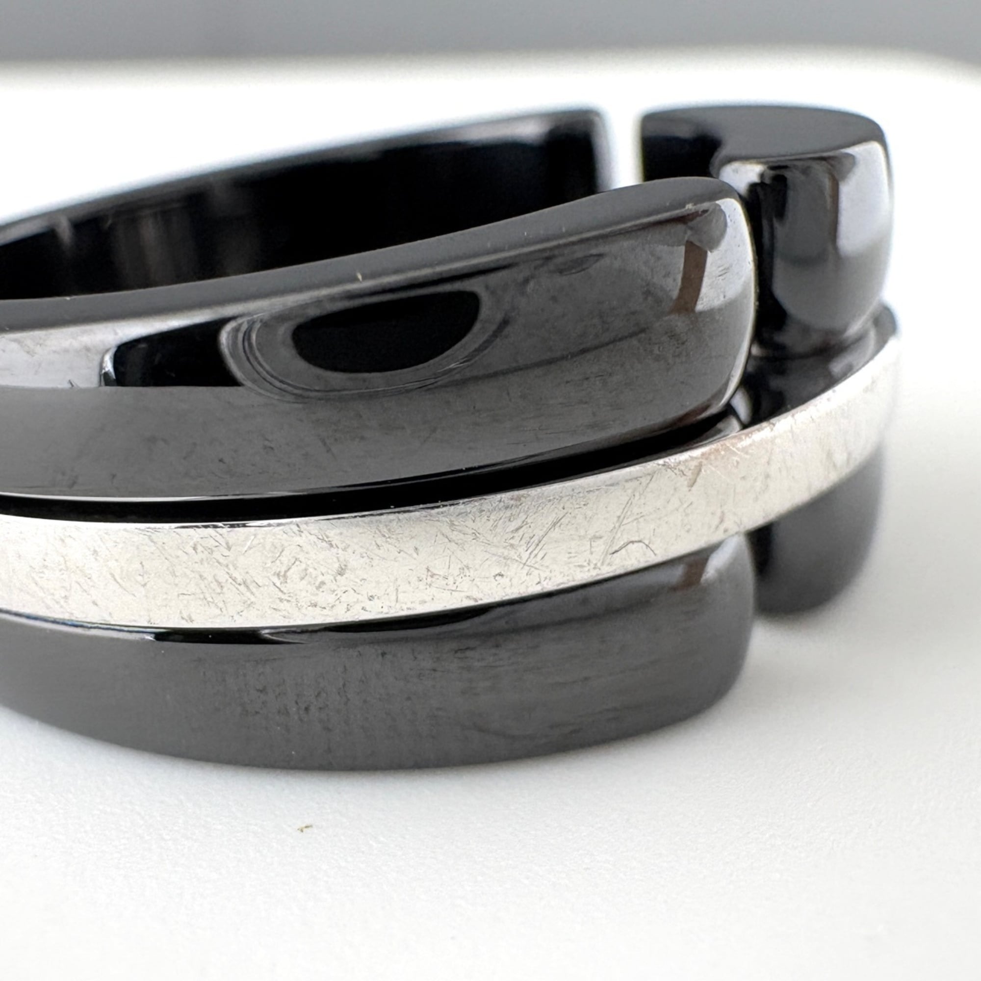 Chanel Ceramic Band Ring (Pre-Owned)