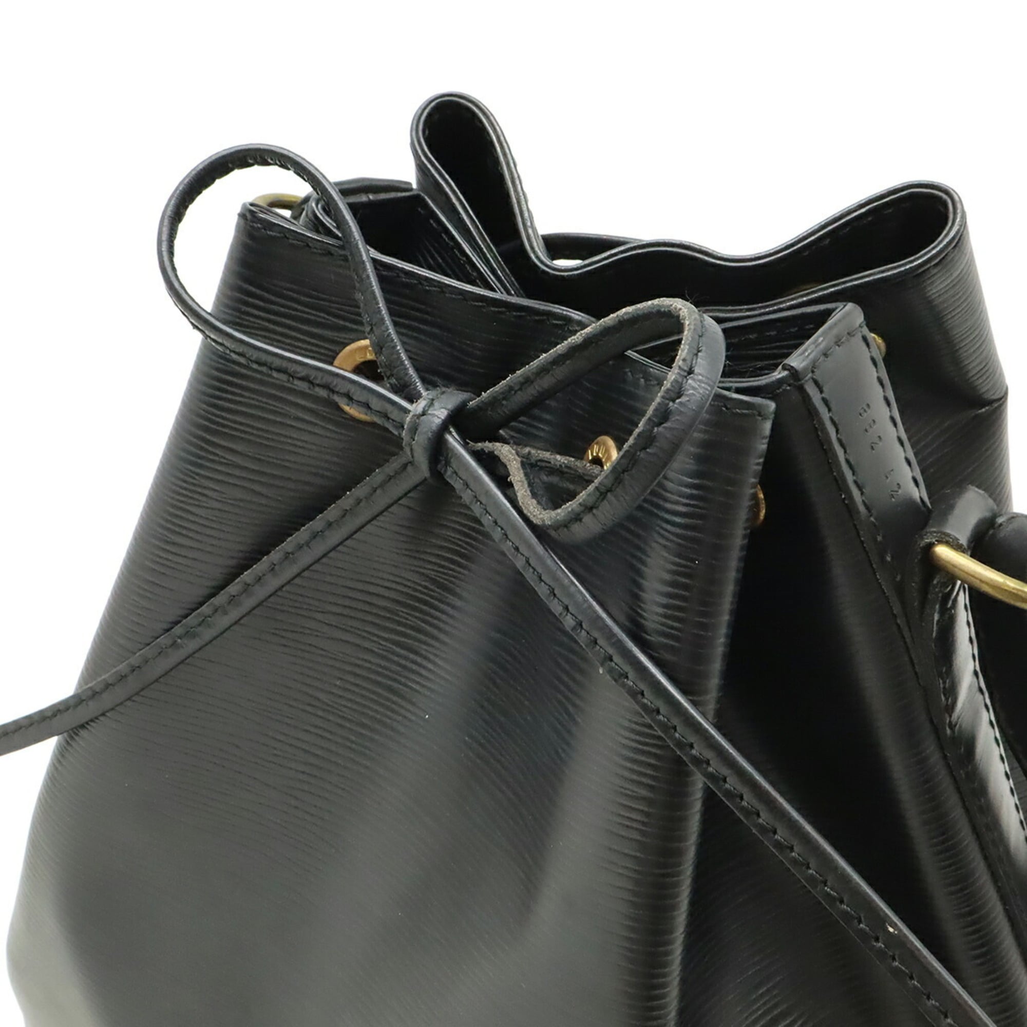 Louis Vuitton Black Noir Epi Leather Shoulder Bag (Pre-Owned)