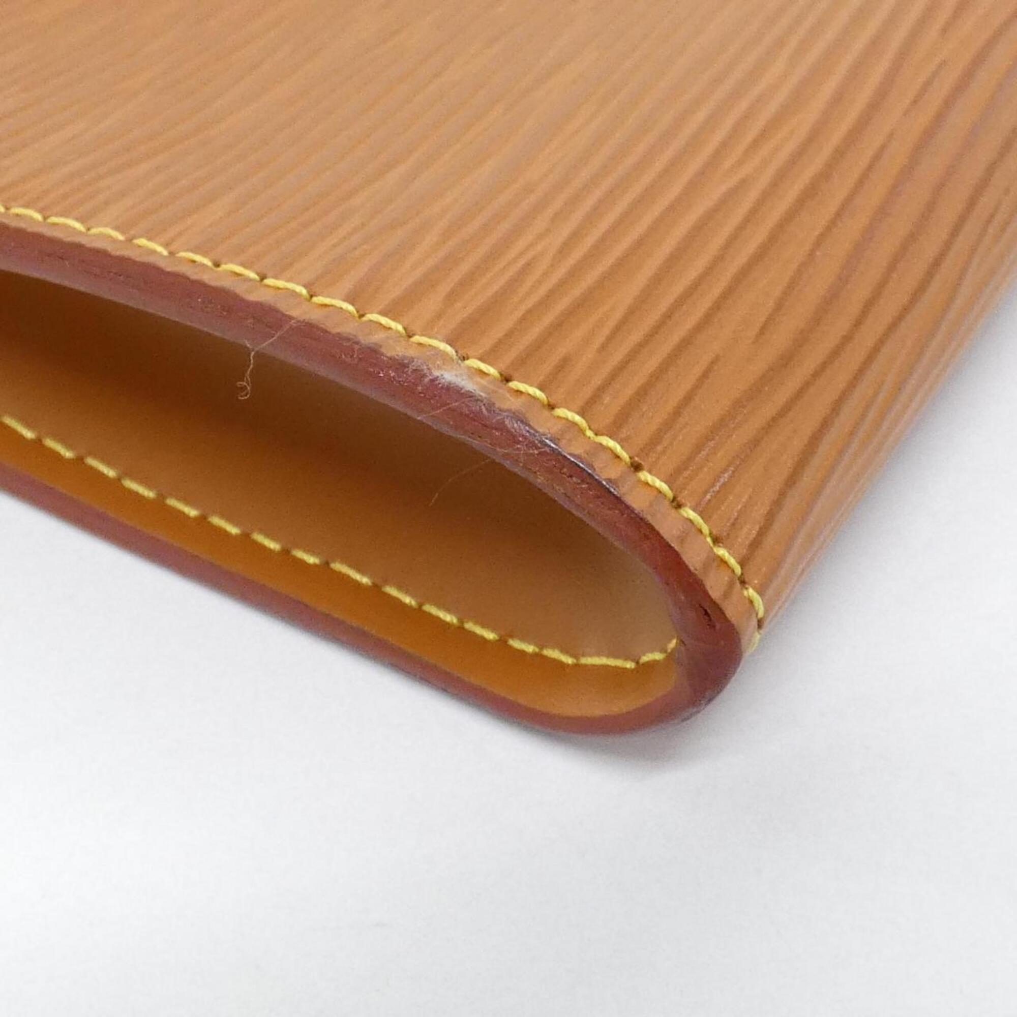 Louis Vuitton Gold Leather Pochette Pouch (Pre-Owned)