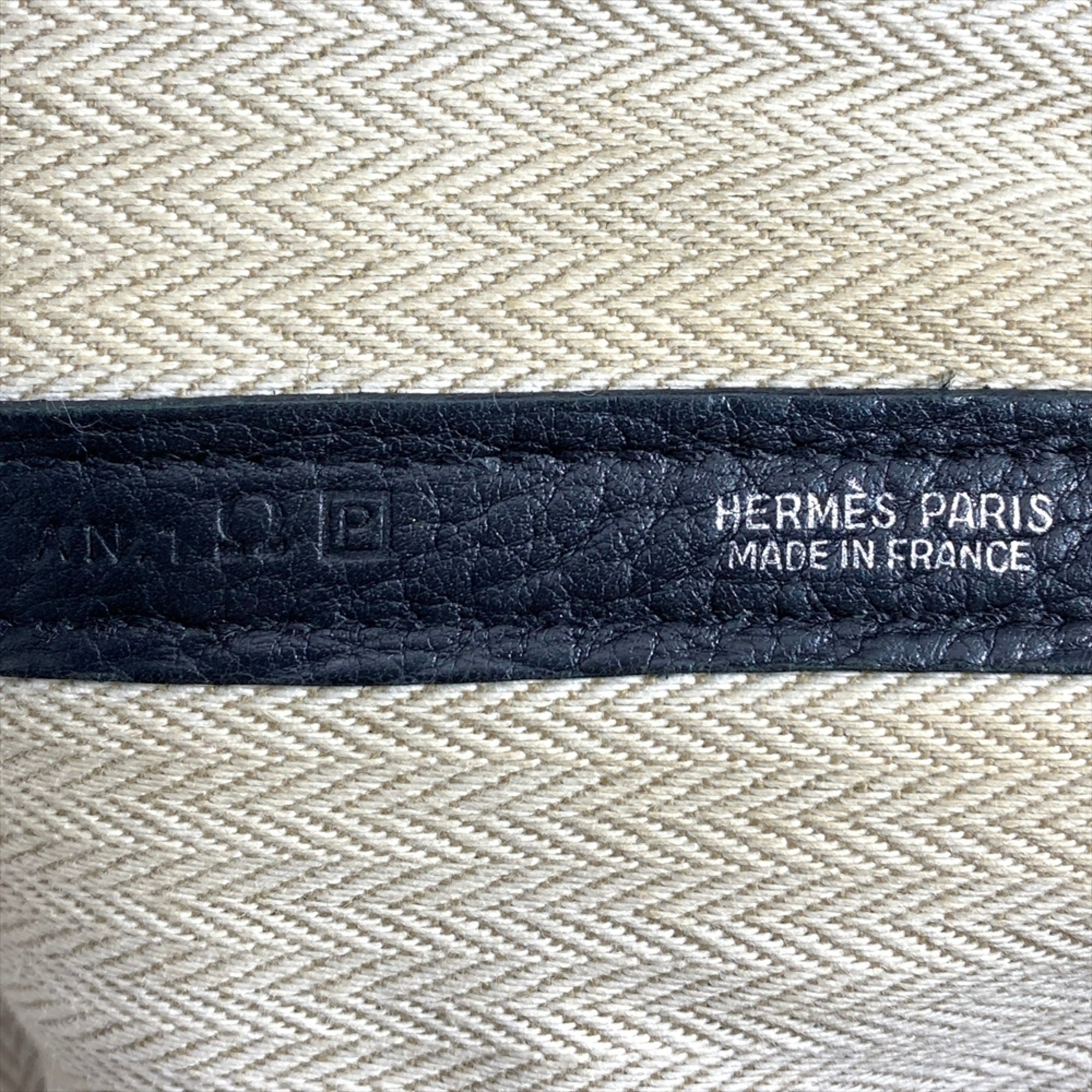 Hermes Black Negonda Leather Tote Bag (Pre-Owned)