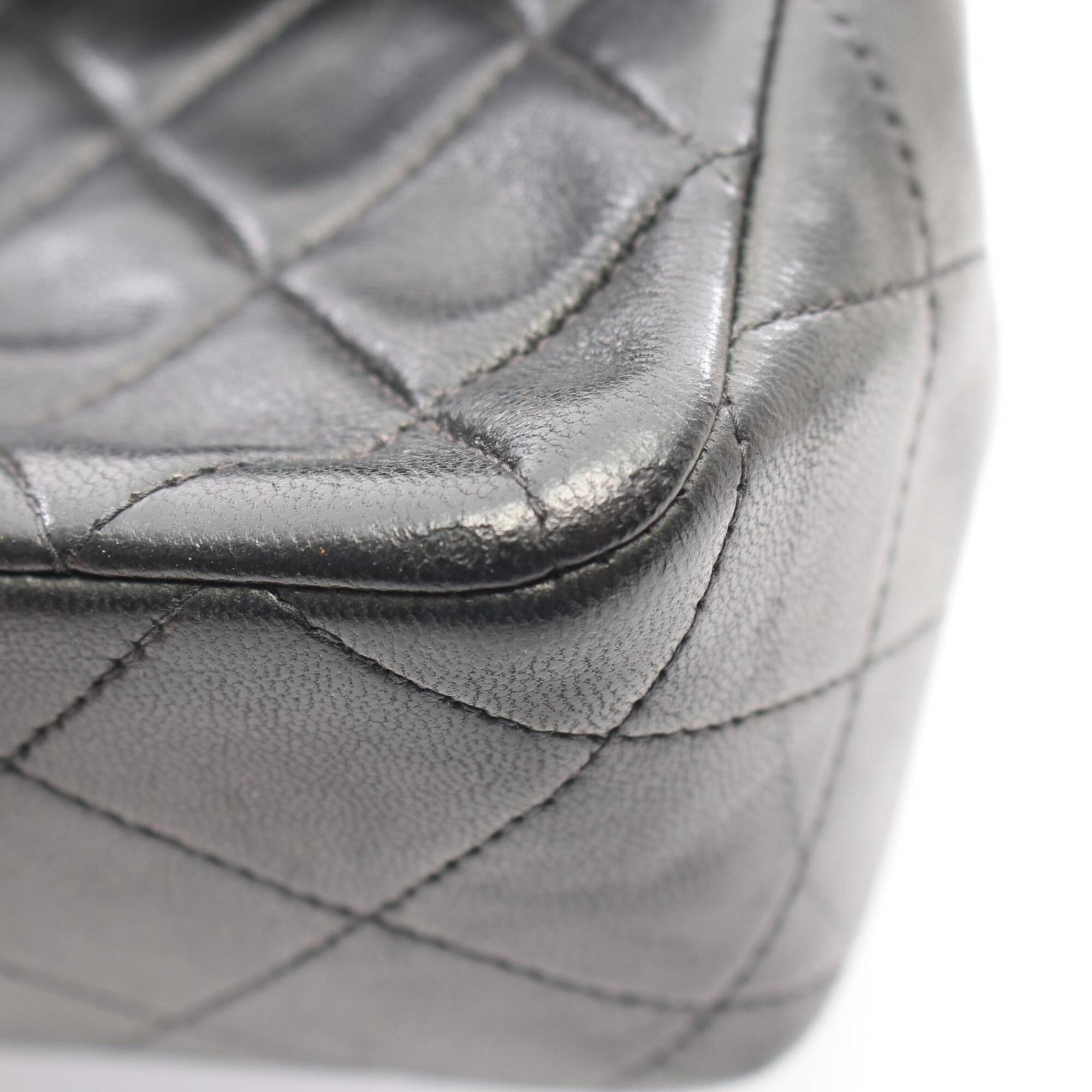 Chanel Black Leather Handbag Shoulder Bag (Pre-Owned)