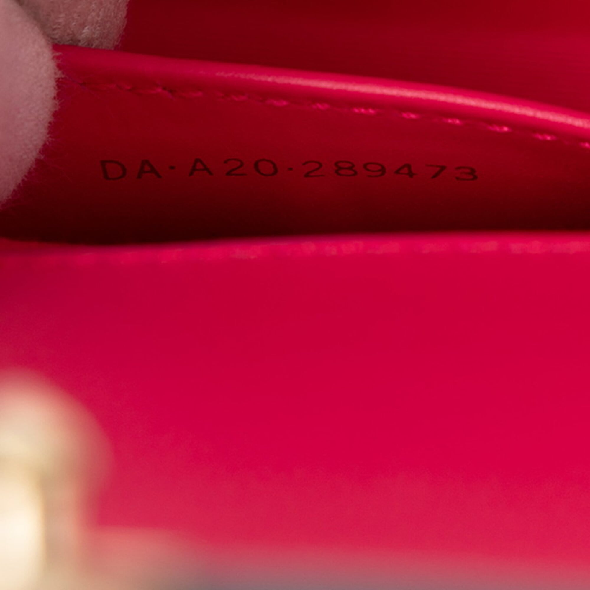 Bvlgari Pink Leather Shoulder Bag (Pre-Owned)