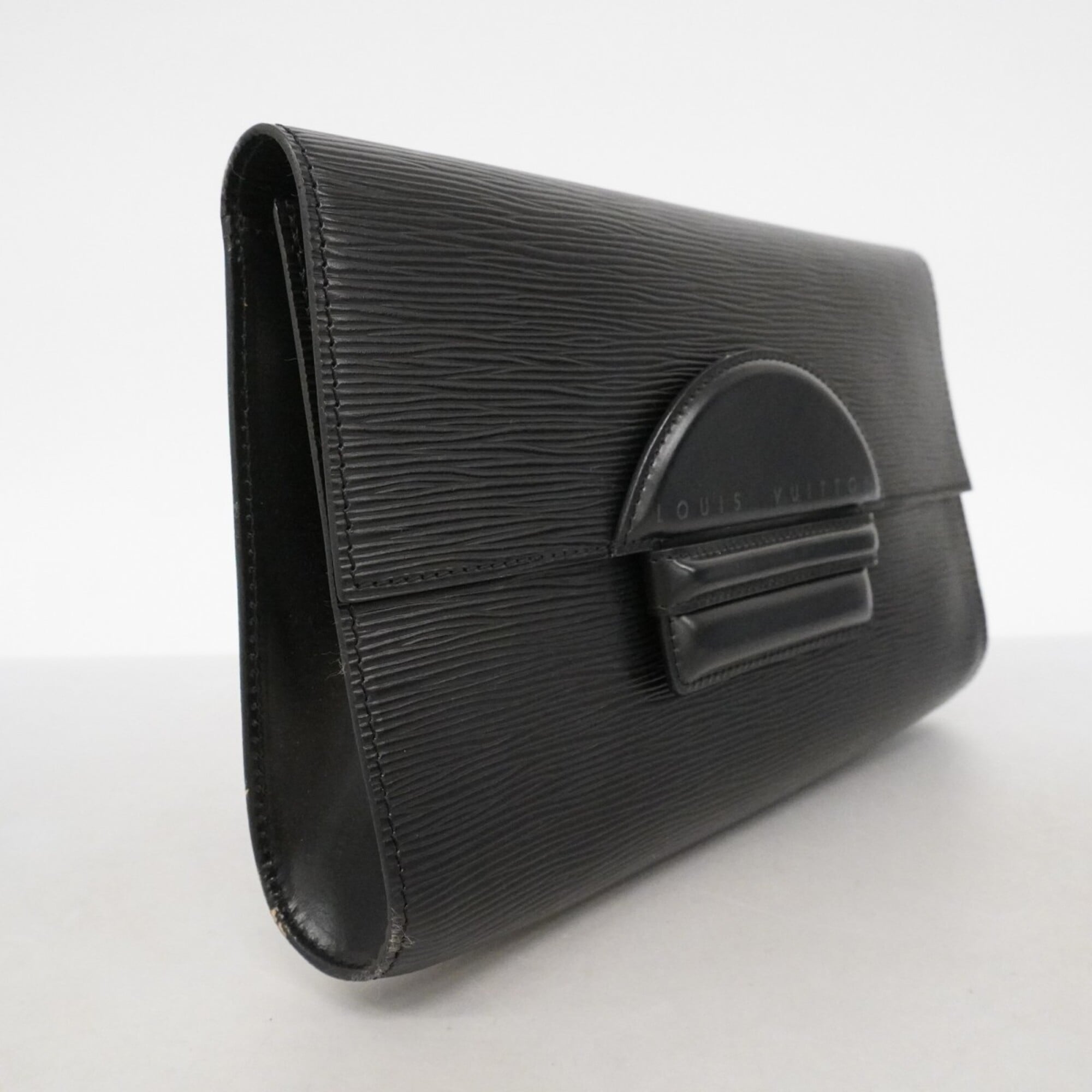 Louis Vuitton Noir Clutch Bag (Pre-Owned)